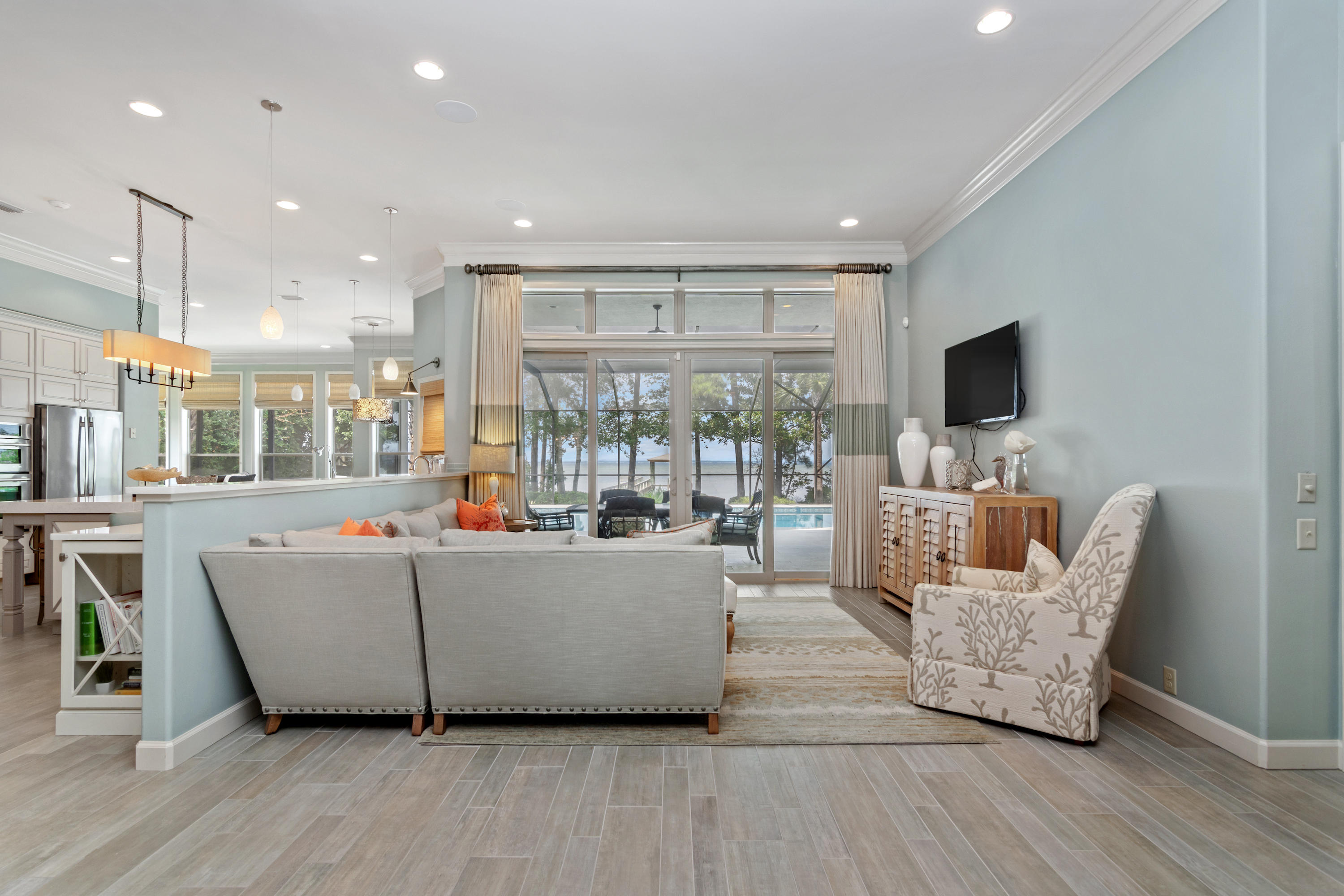 HOLIDAY SHORES ESTATES - Residential