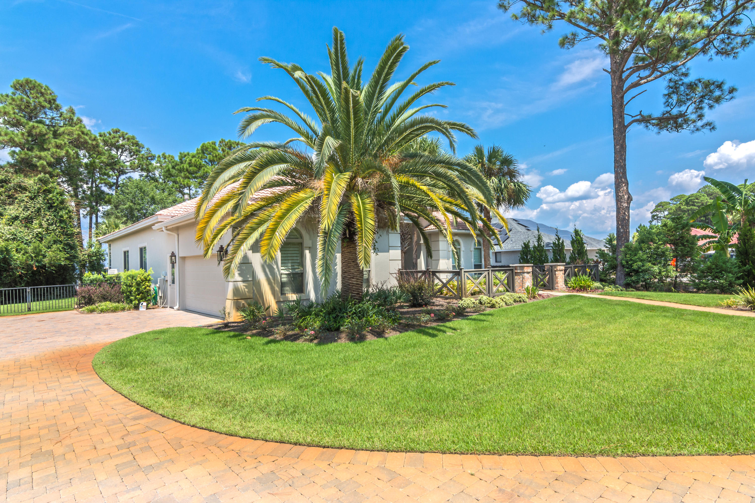 HOLIDAY SHORES ESTATES - Residential