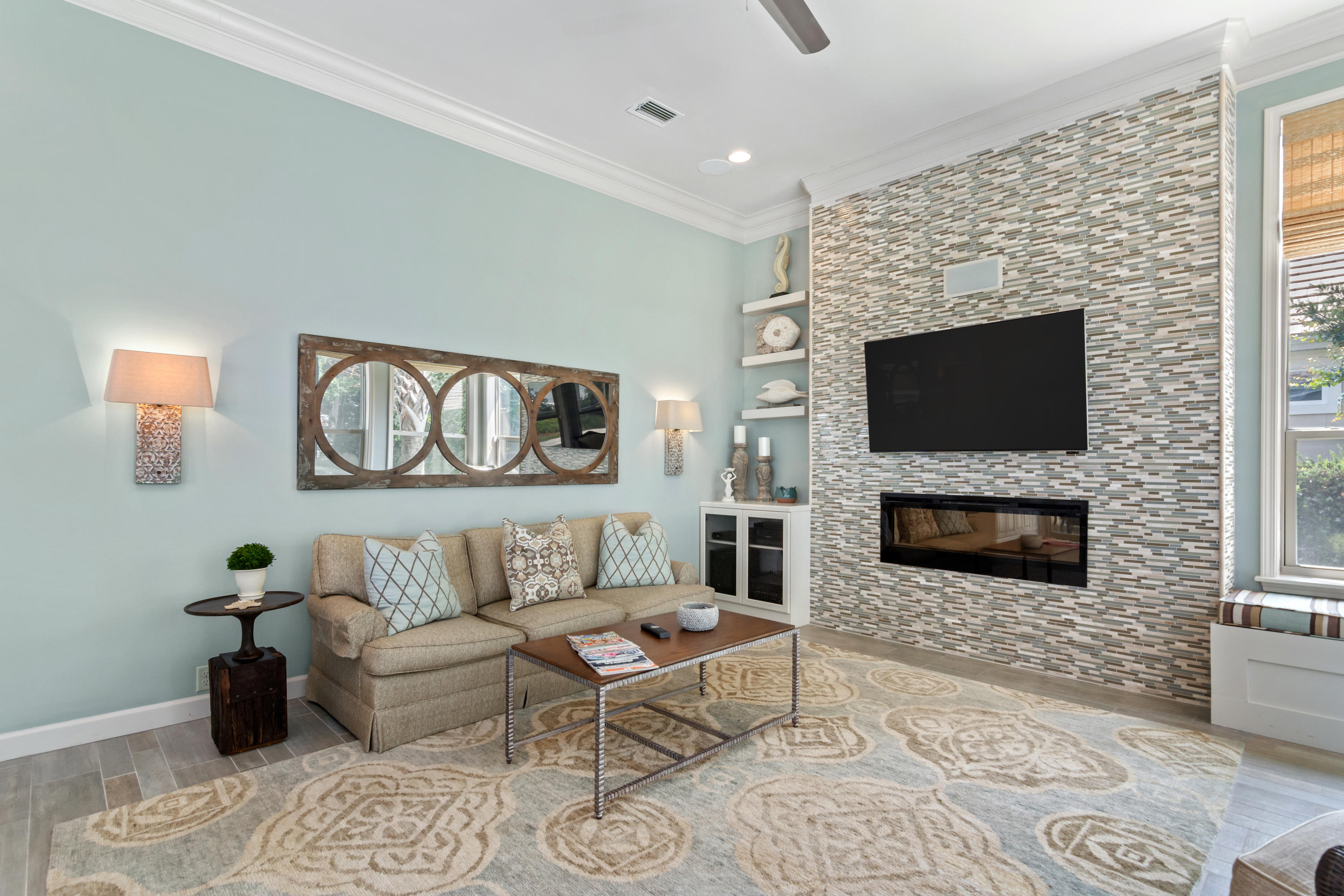 HOLIDAY SHORES ESTATES - Residential