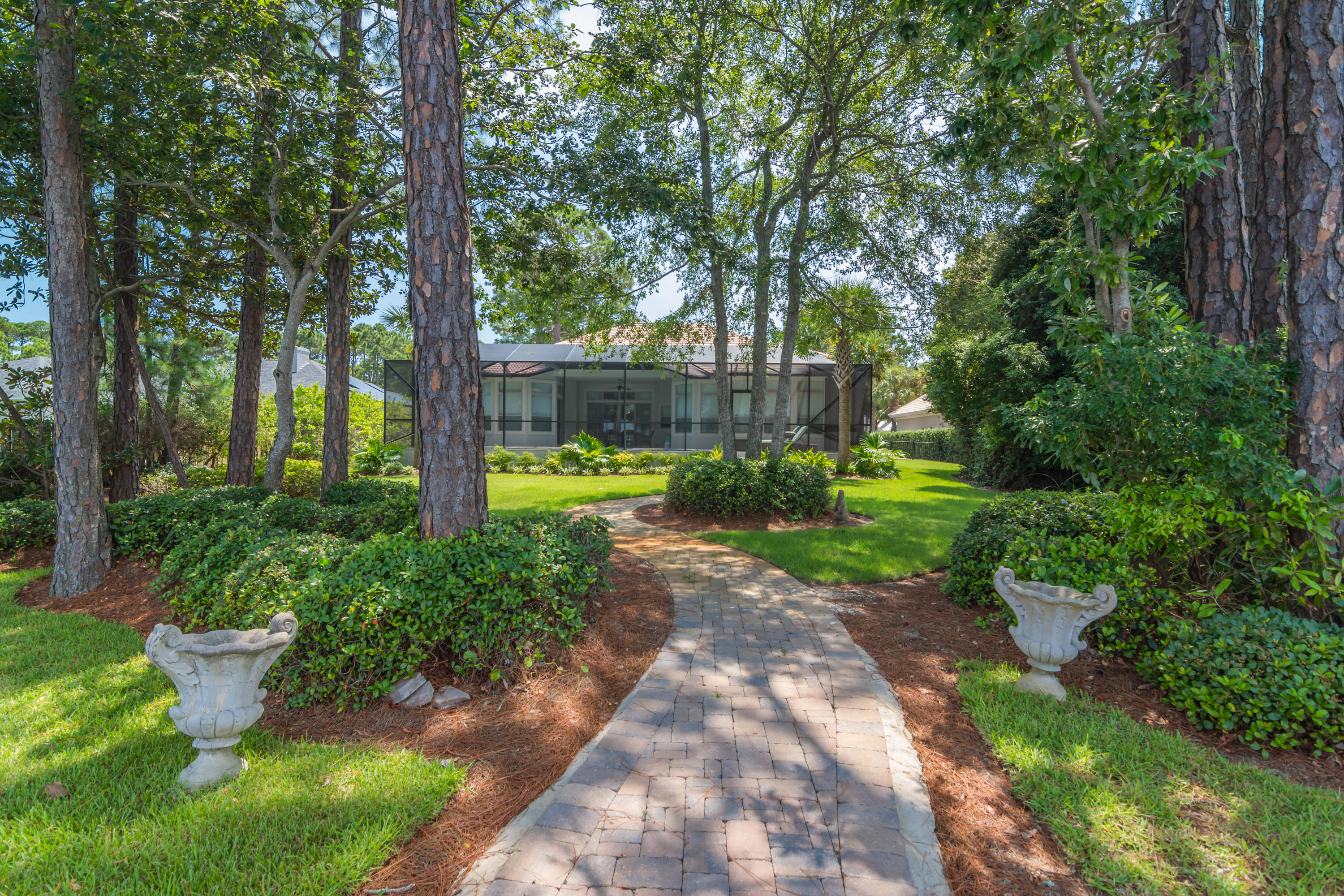 HOLIDAY SHORES ESTATES - Residential