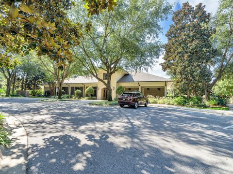 A home in Niceville