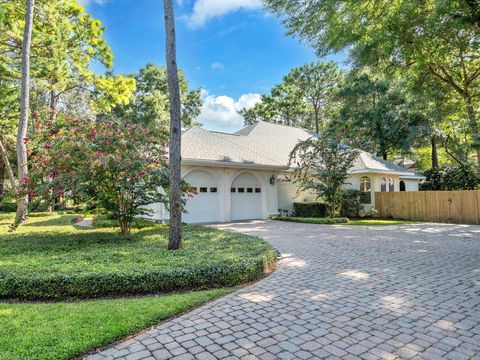 A home in Niceville