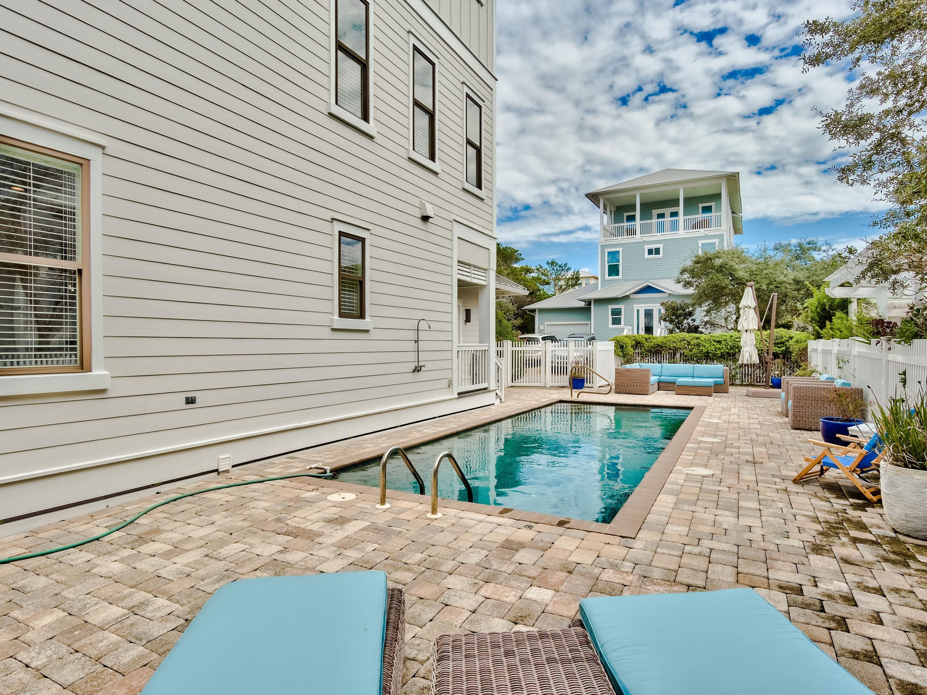 OLD FLORIDA BEACH - Residential