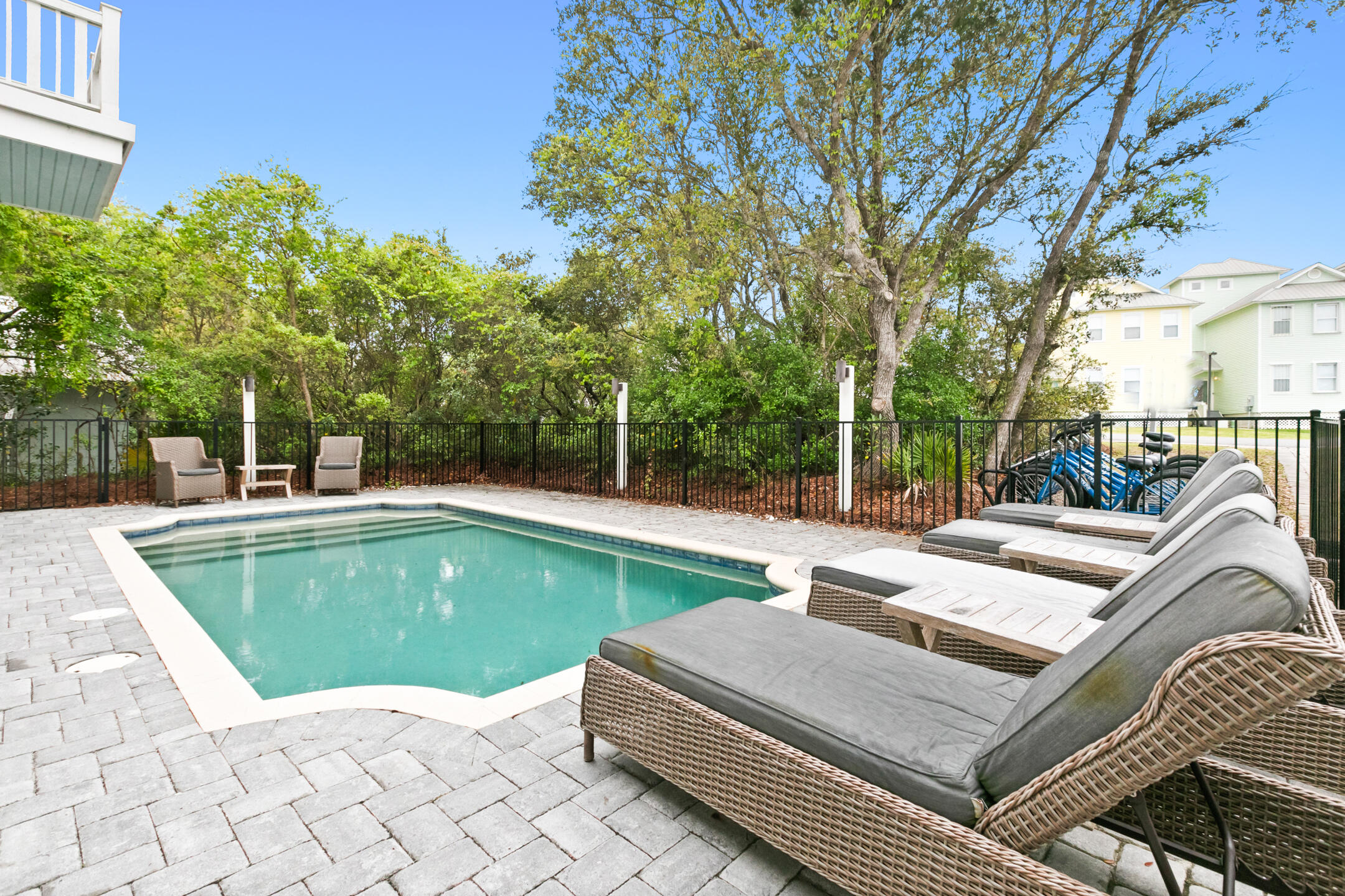 SEABREEZE - Residential