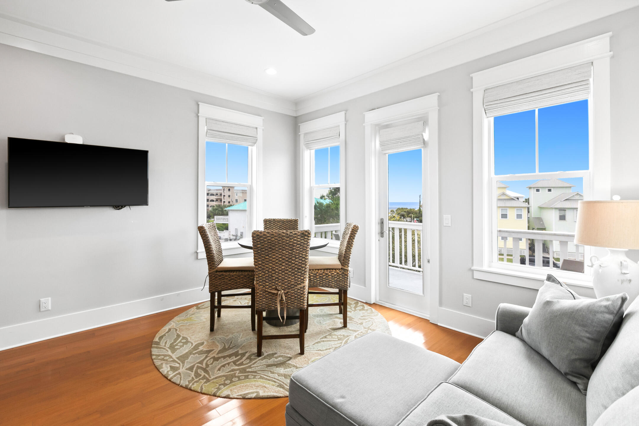 SEABREEZE - Residential