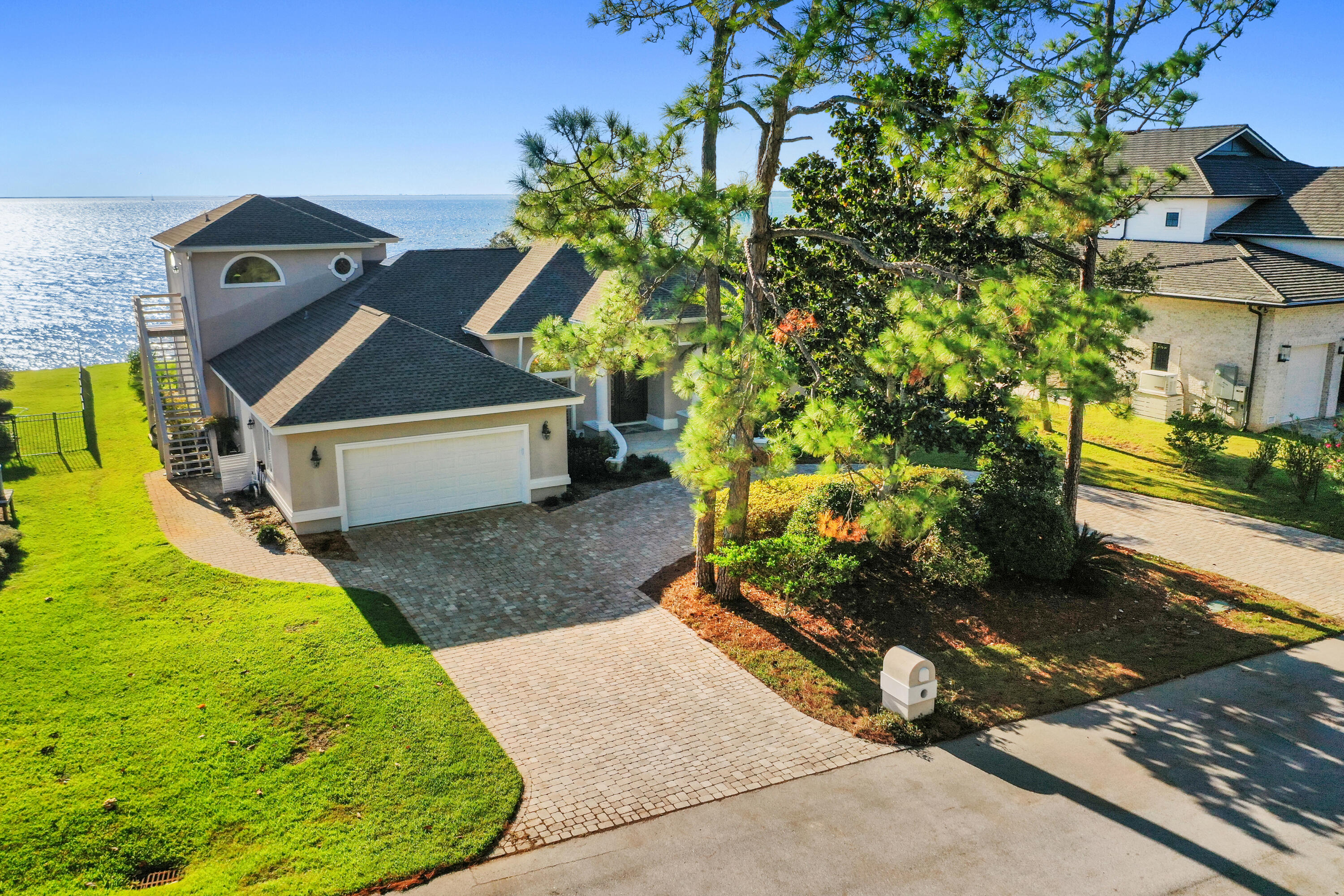 SOUTHWIND - Residential