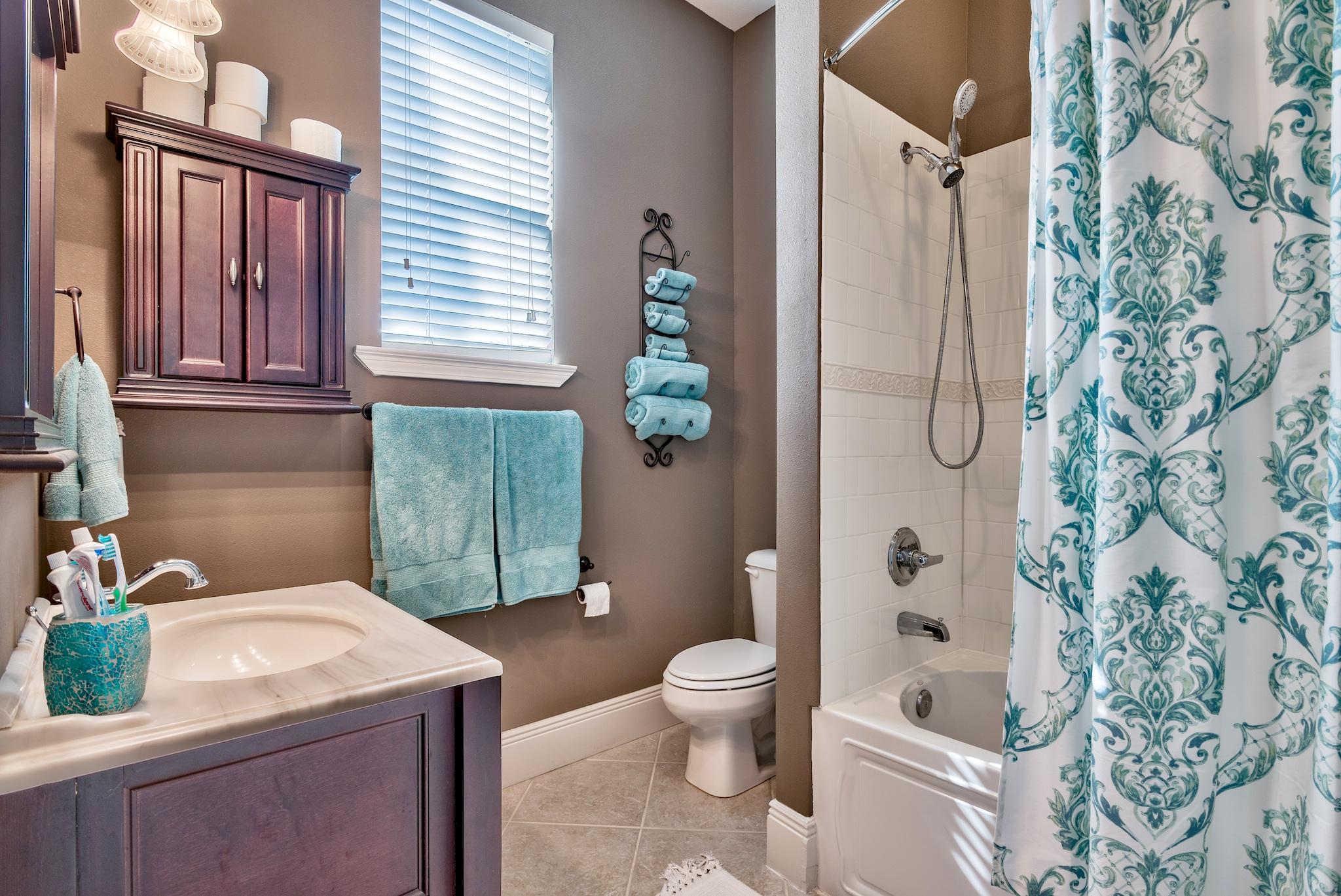 TOPSAIL VILLAGE - Residential