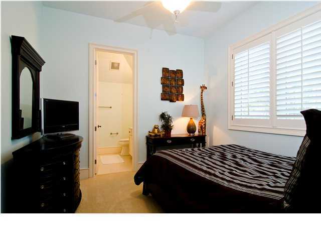 BURNT PINE - Residential