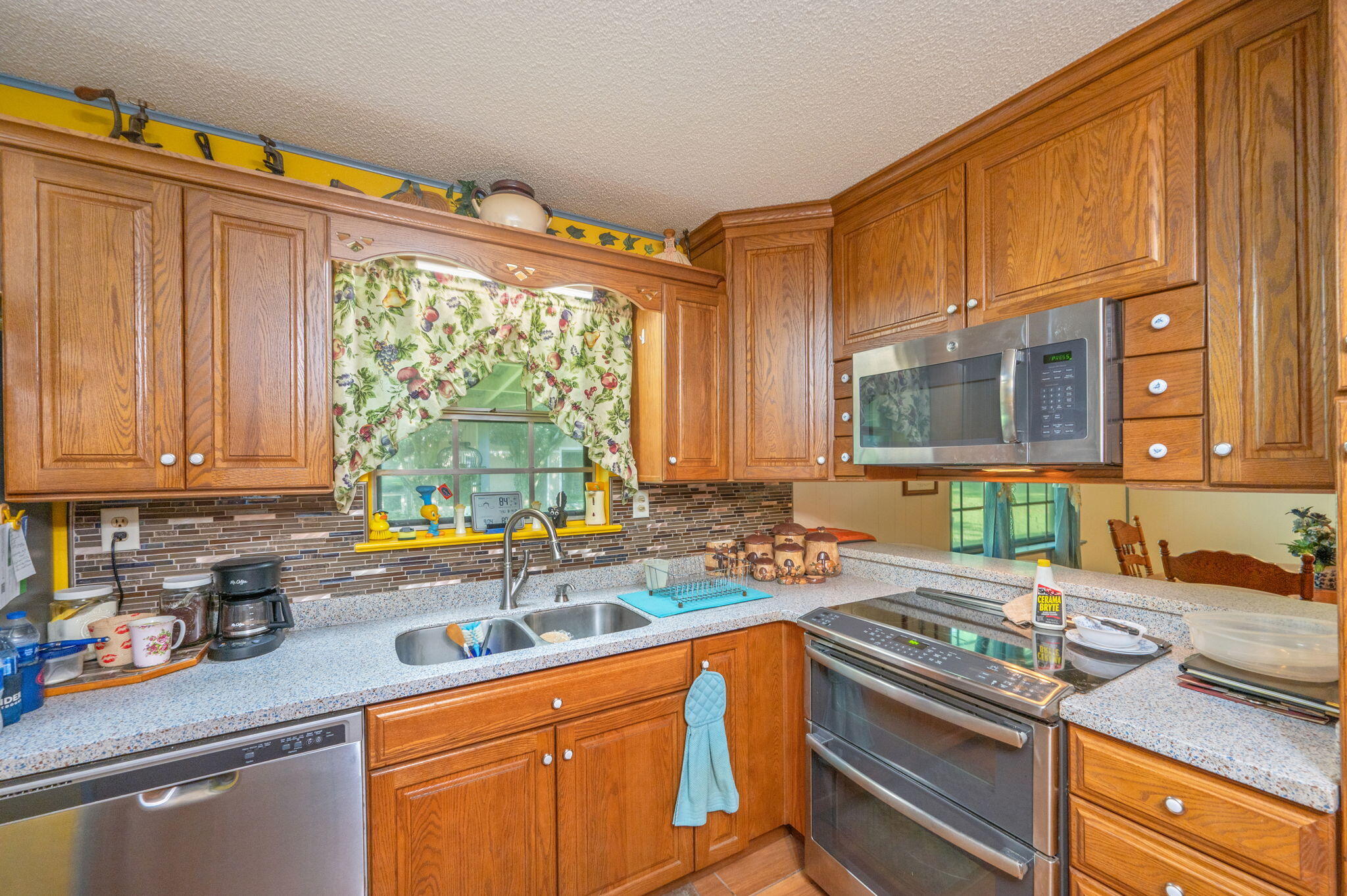 DEL CERRO VISTA - Residential