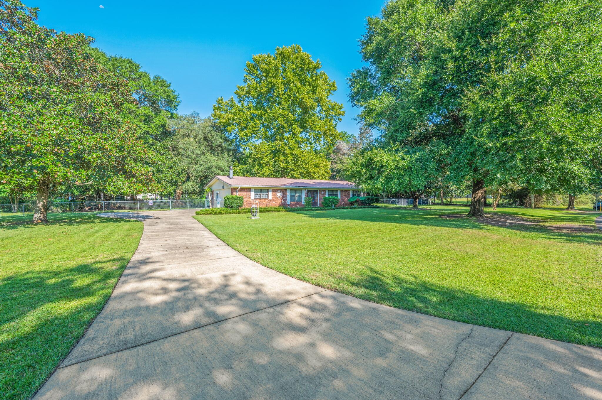 DEL CERRO VISTA - Residential
