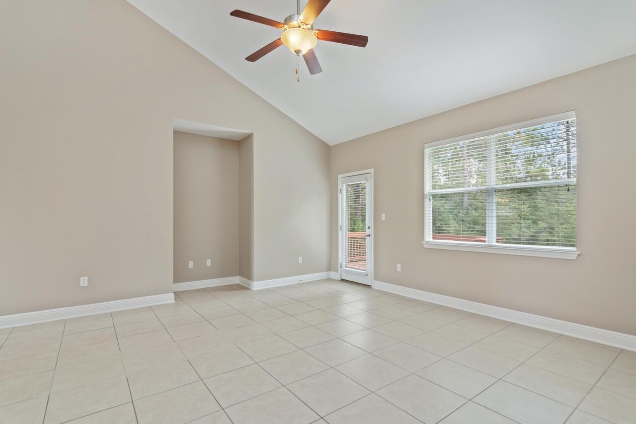 ROLLING RIDGE S/D - Residential Lease