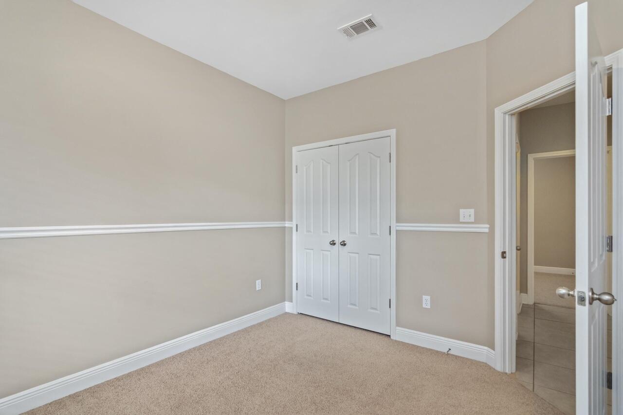 ROLLING RIDGE S/D - Residential Lease