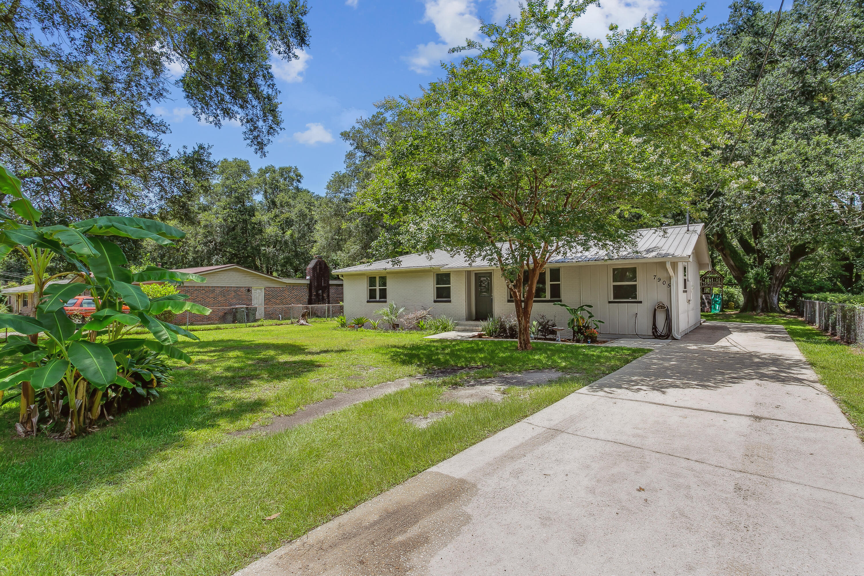 FRICHEZ HEIGHTS - Residential