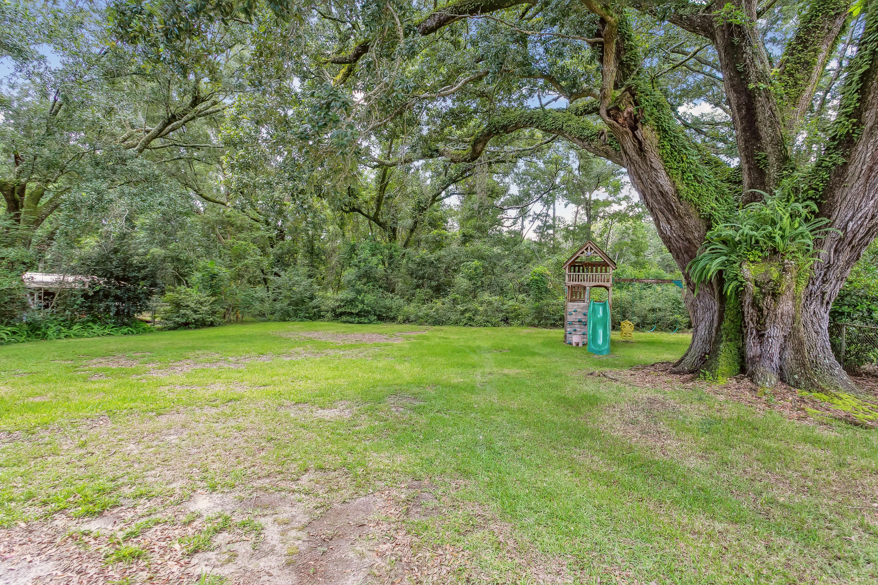 FRICHEZ HEIGHTS - Residential