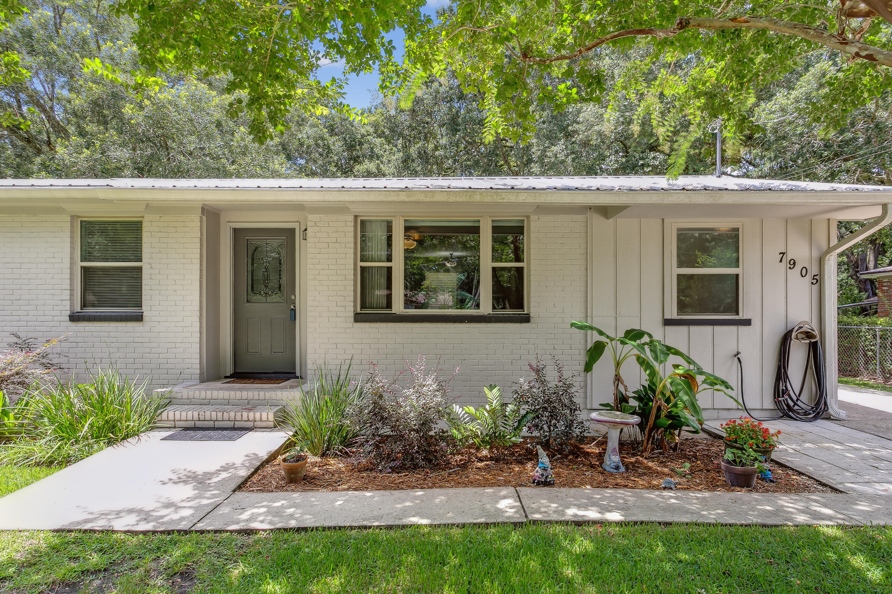 FRICHEZ HEIGHTS - Residential