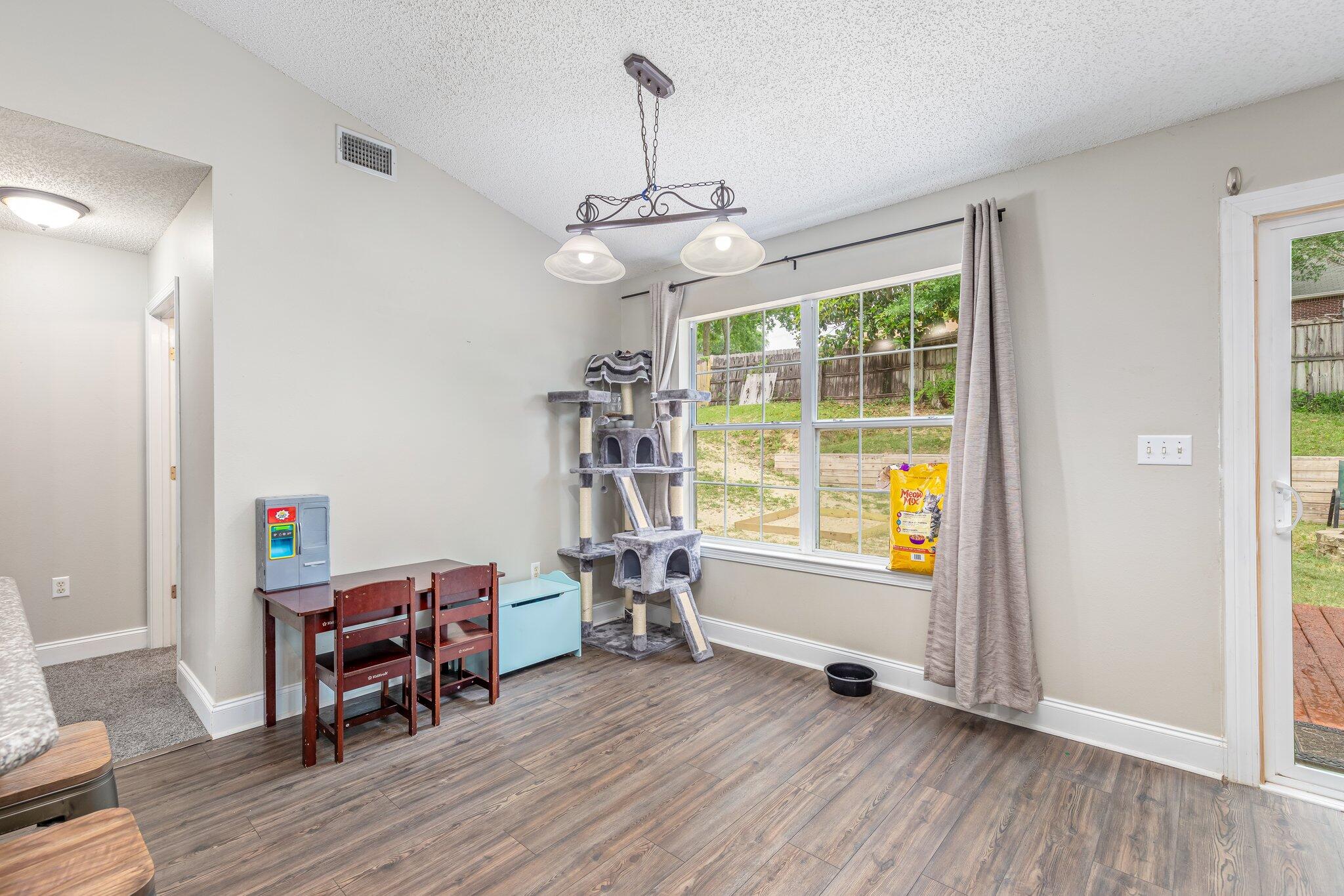 RIVERCHASE S/D PH 1 - Residential