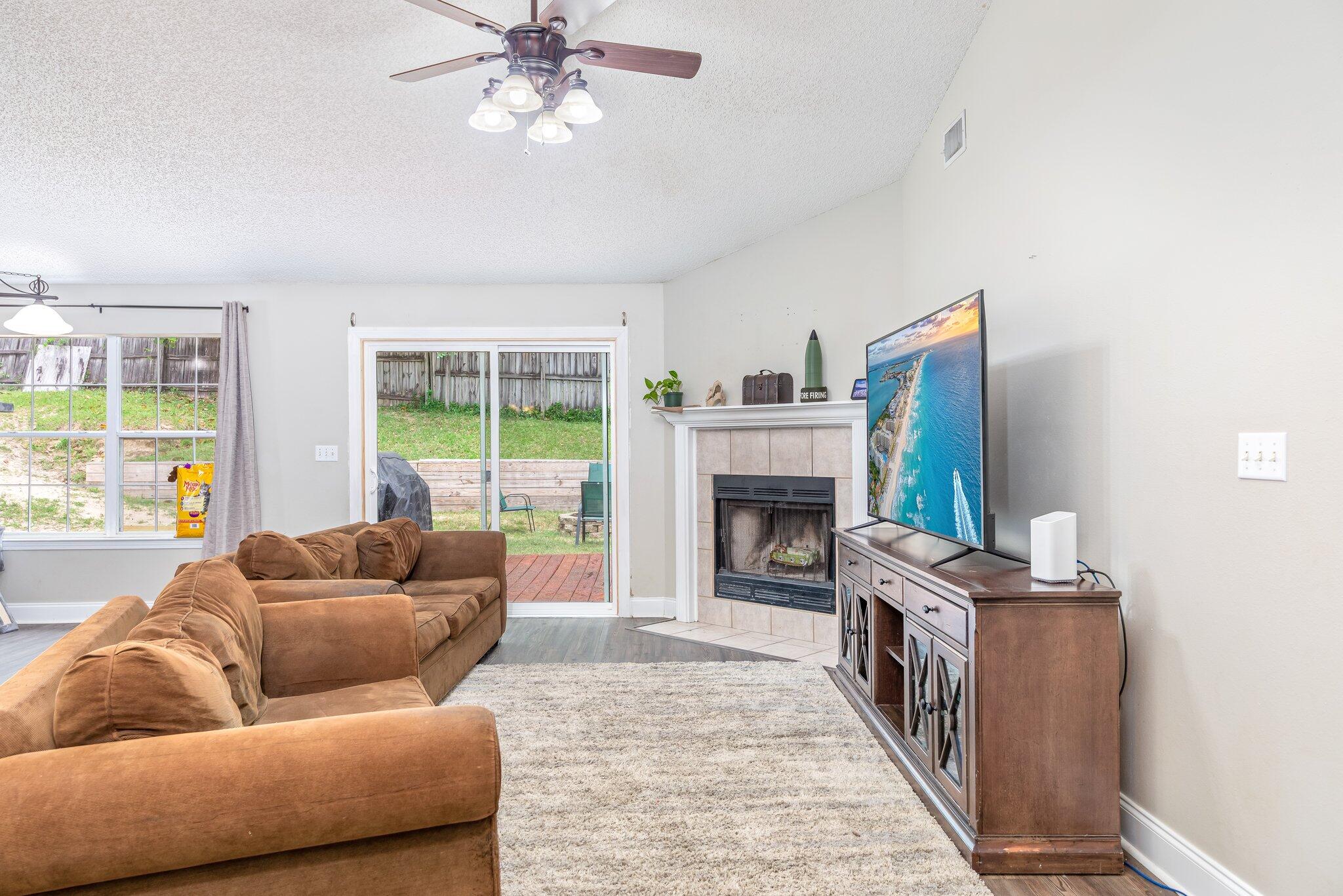 RIVERCHASE S/D PH 1 - Residential