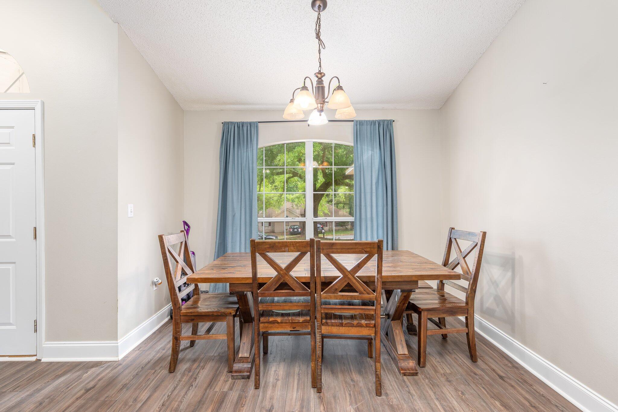 RIVERCHASE S/D PH 1 - Residential