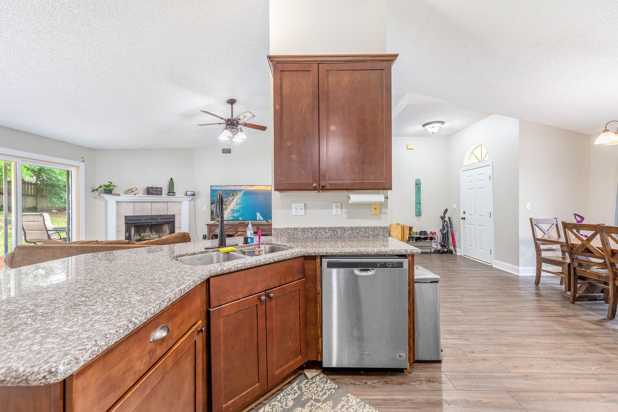 RIVERCHASE S/D PH 1 - Residential