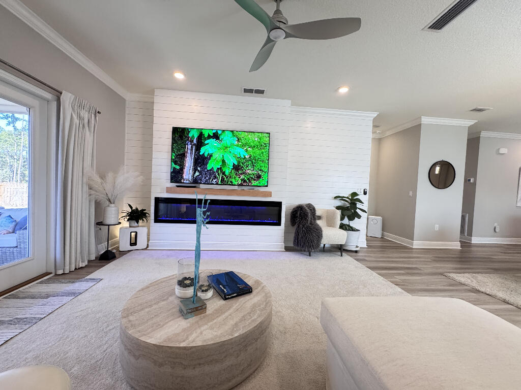 HAMMOCK BAY - Residential