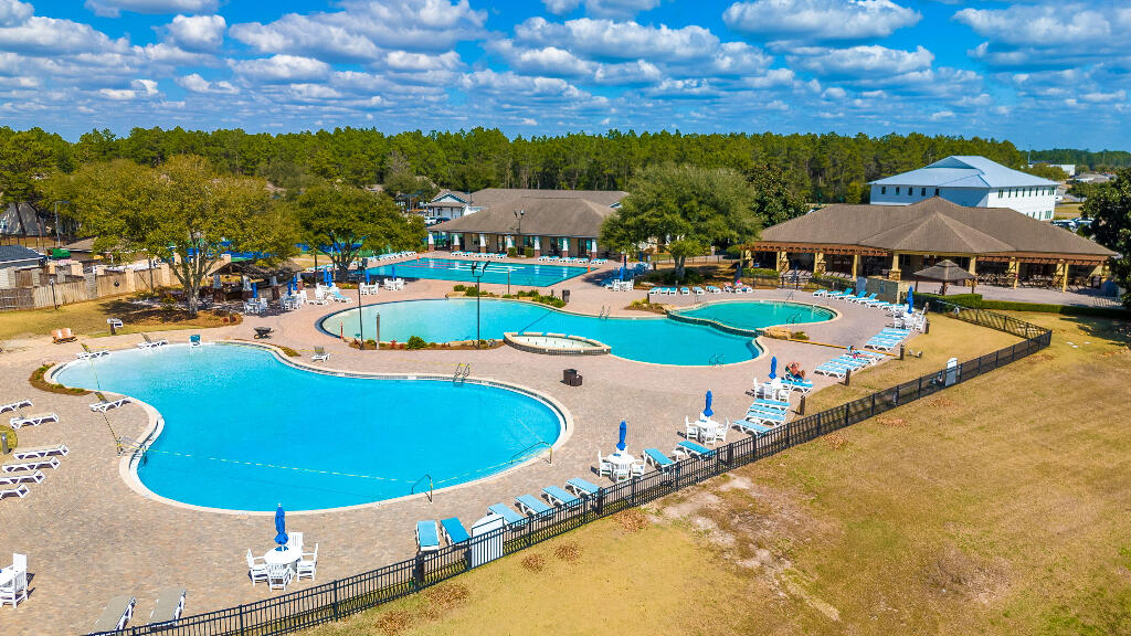 HAMMOCK BAY - Residential