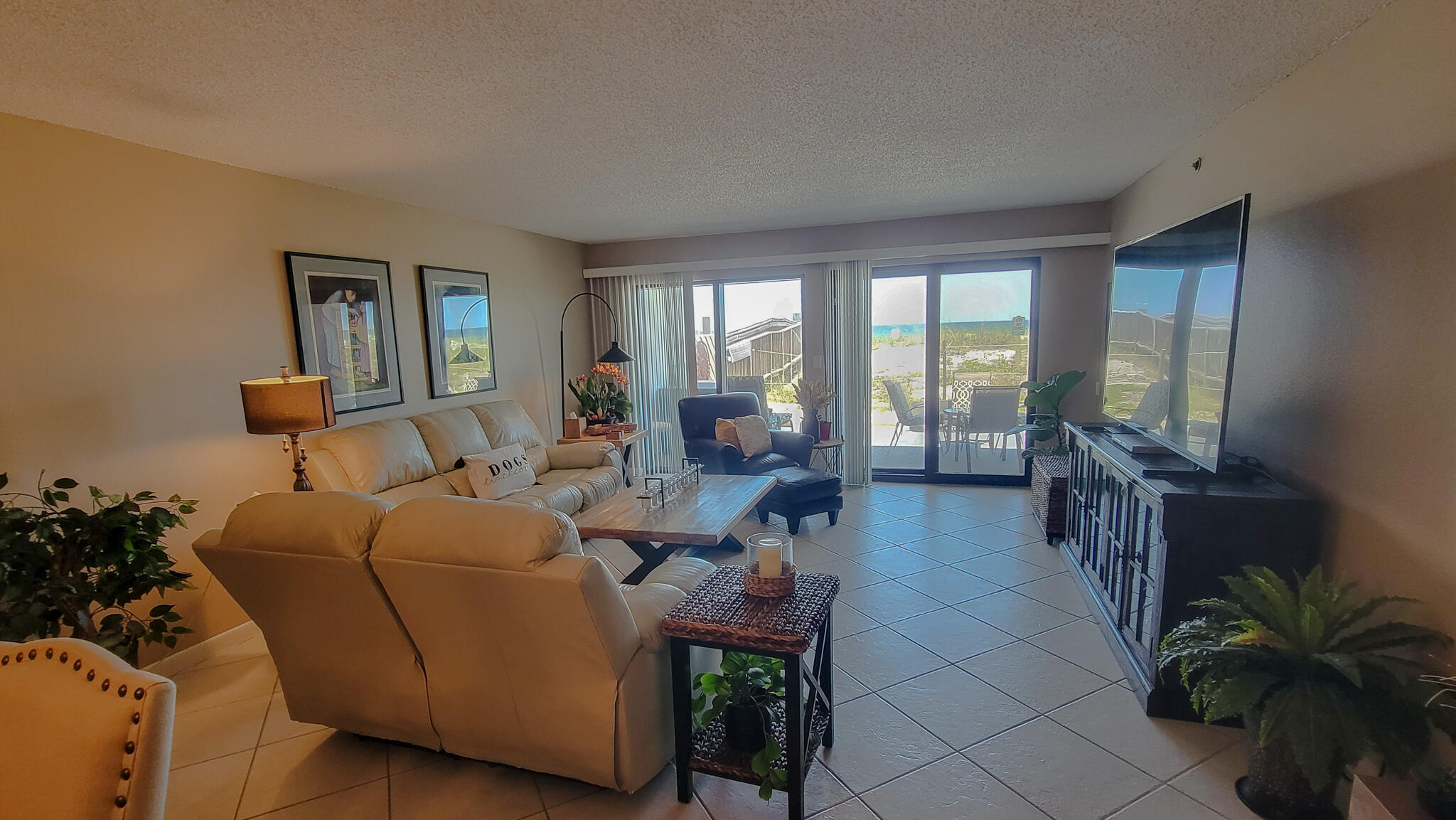 SURF DWELLER CONDO - Residential