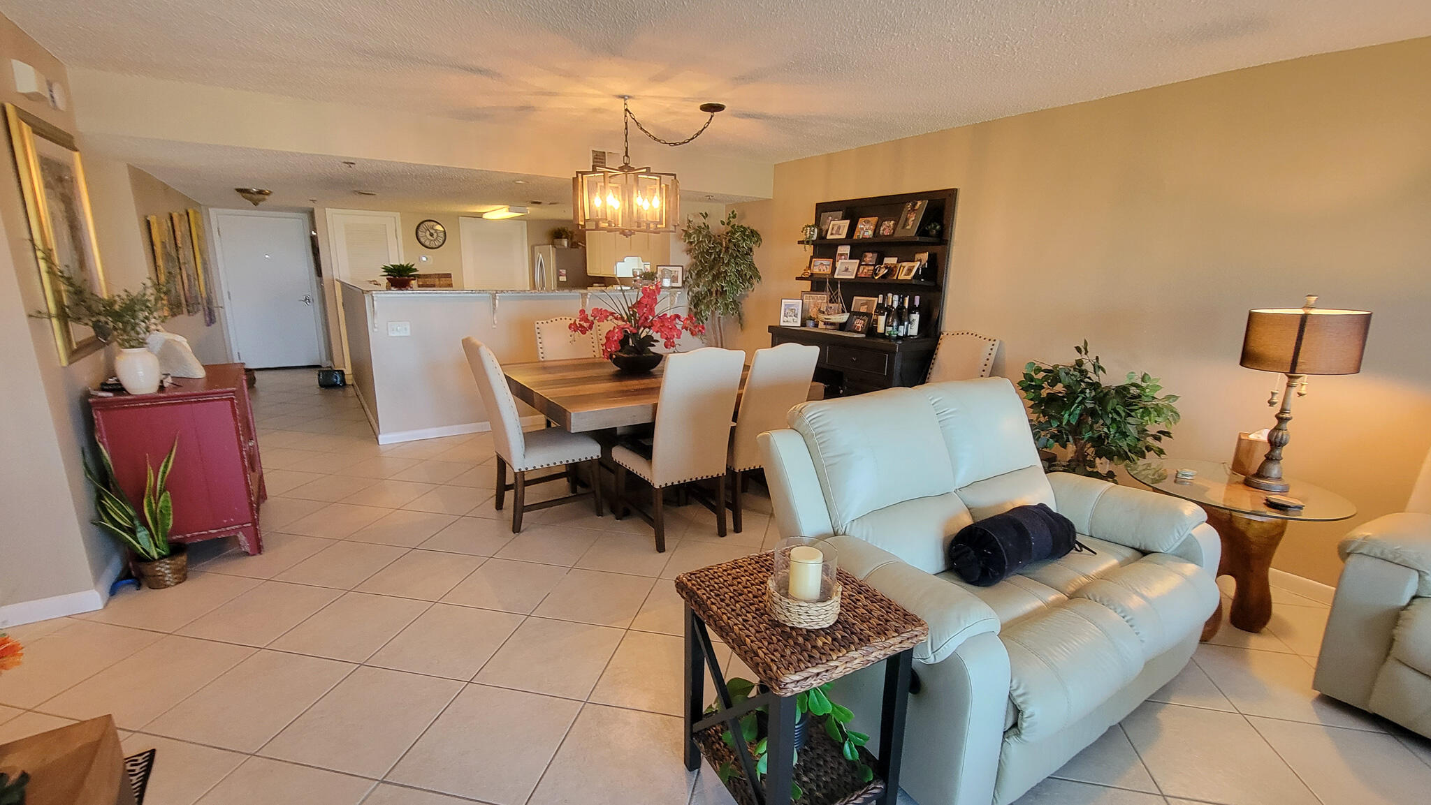 SURF DWELLER CONDO - Residential
