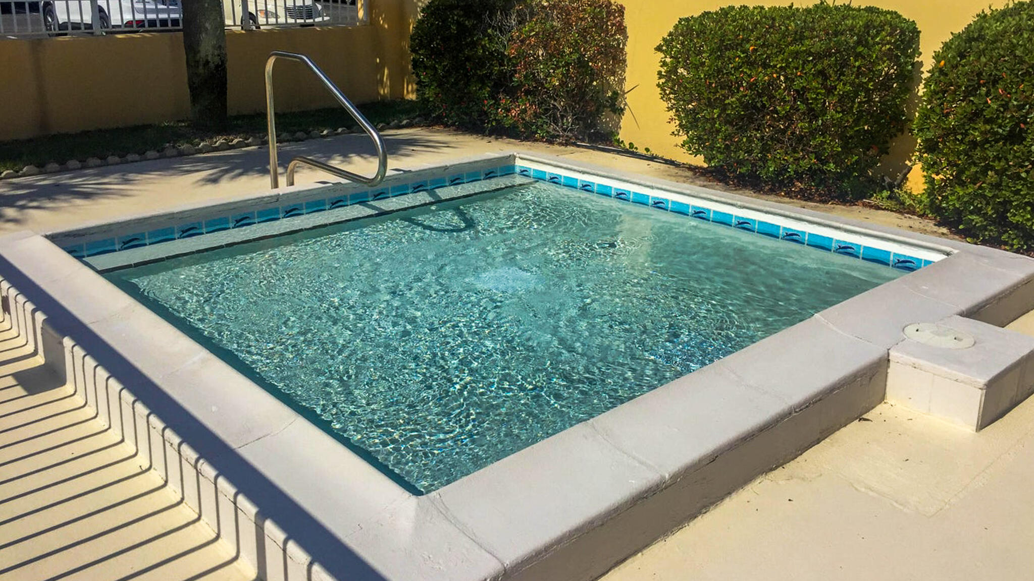 SURF DWELLER CONDO - Residential