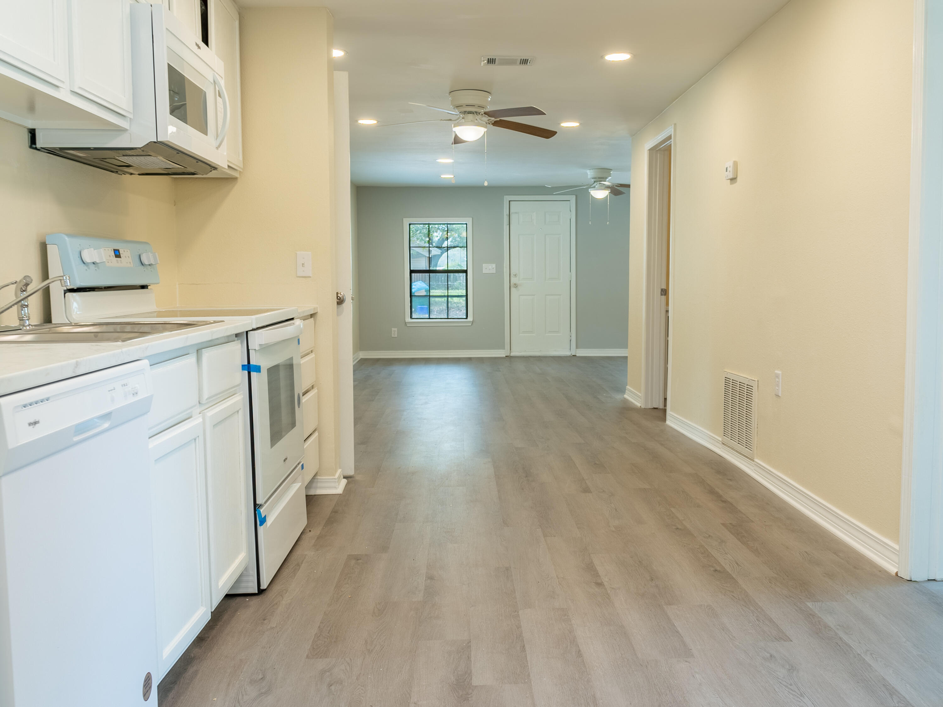 CRESTVIEW - Residential