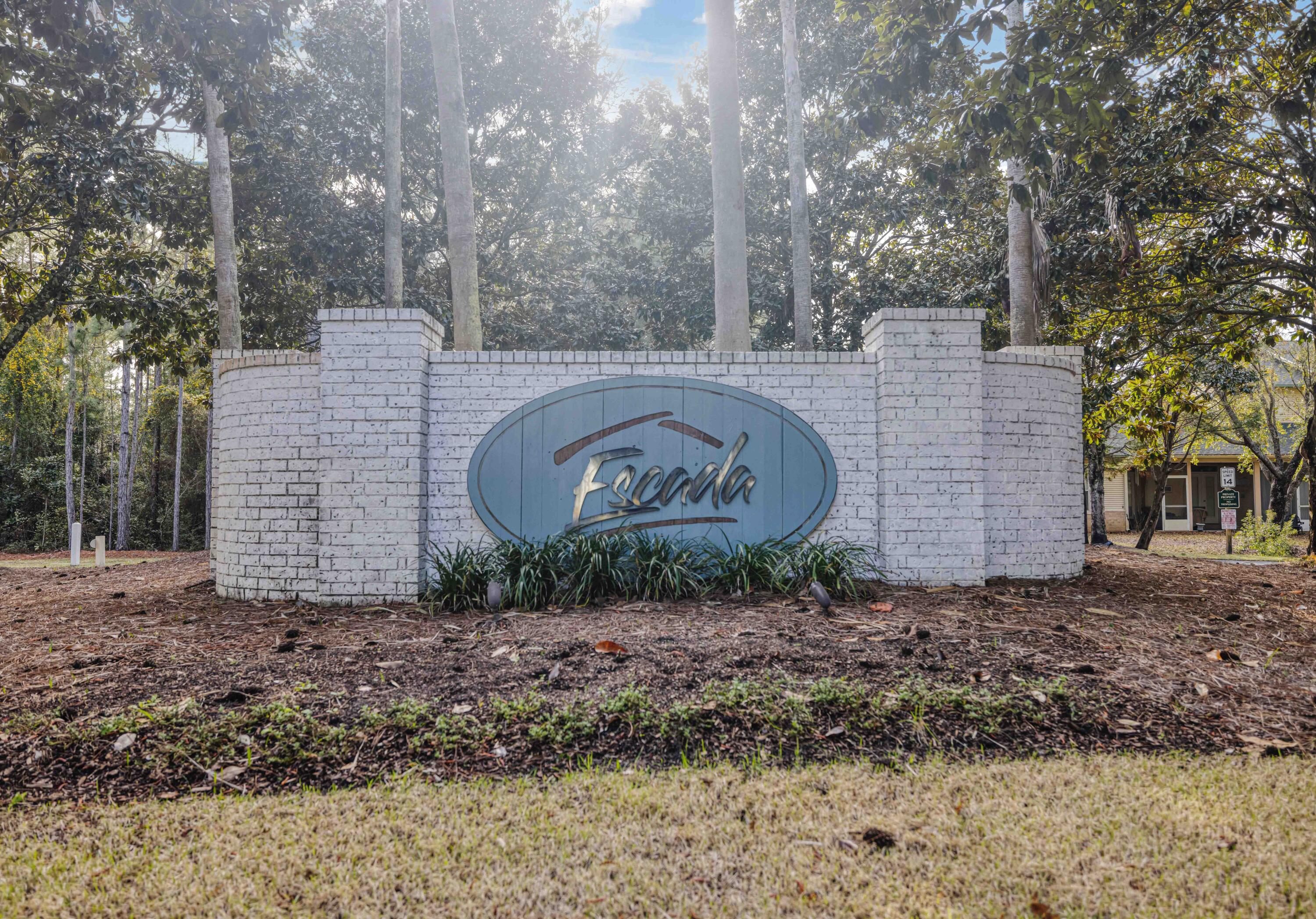 ESCADA - Residential