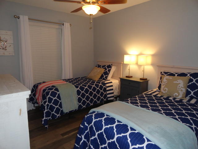 ROLLIN TIDE VILLAS - Residential