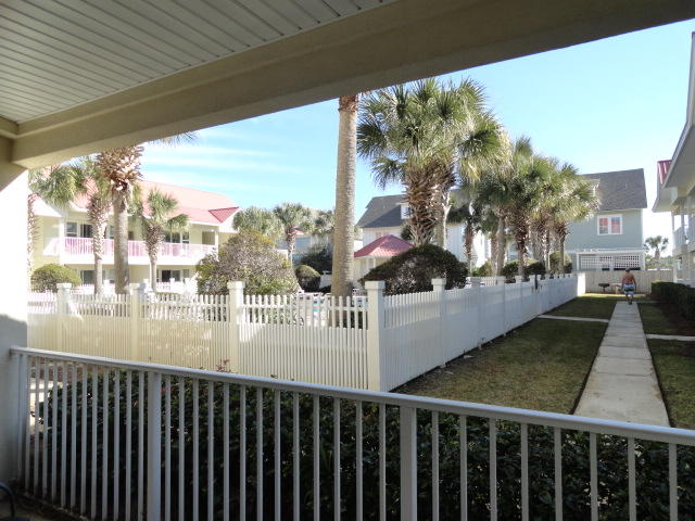 ROLLIN TIDE VILLAS - Residential