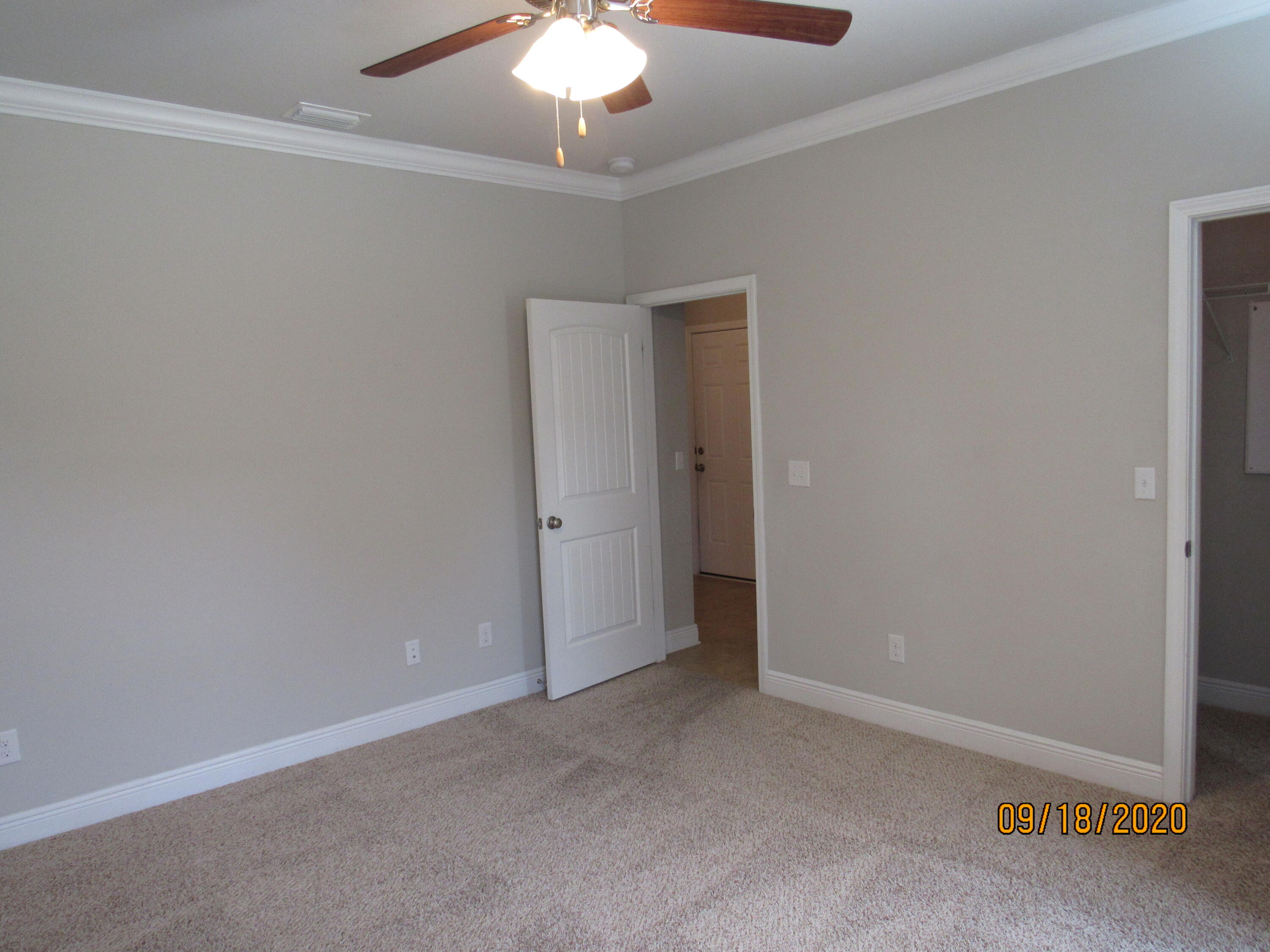 HAMMOCK BAY - Residential Lease