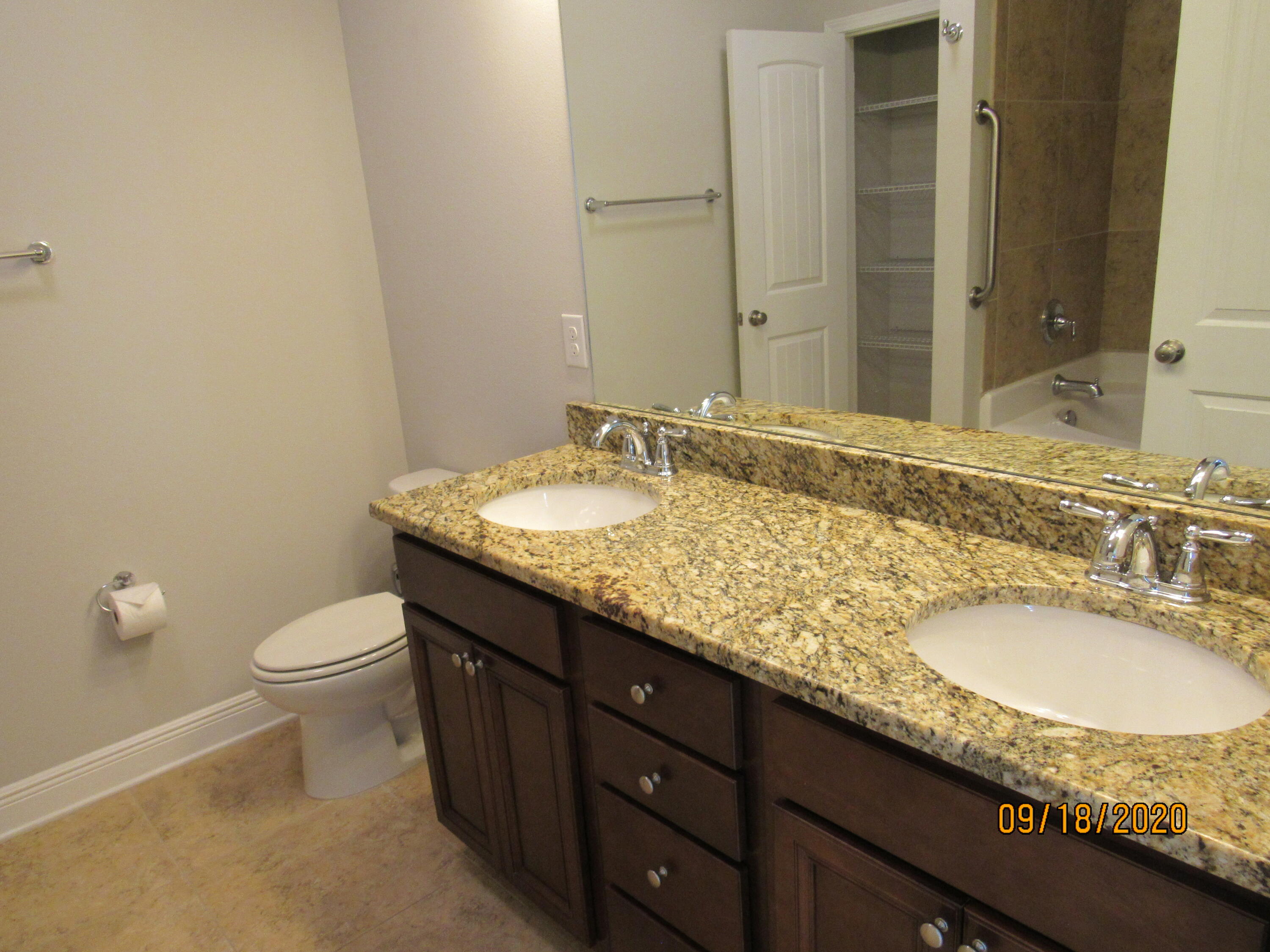 HAMMOCK BAY - Residential Lease