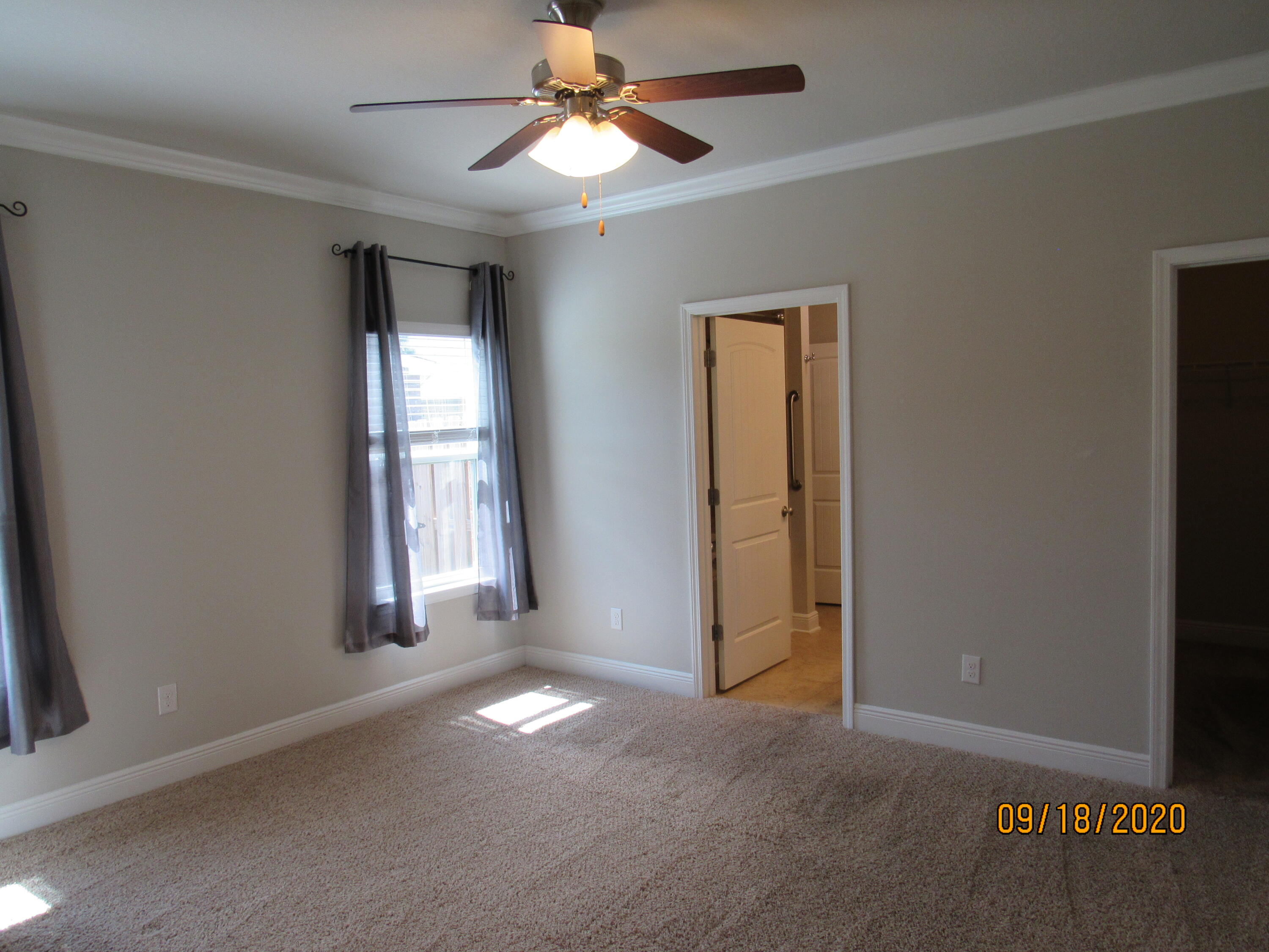 HAMMOCK BAY - Residential Lease