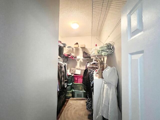 HIDDEN LAKES - Residential Lease