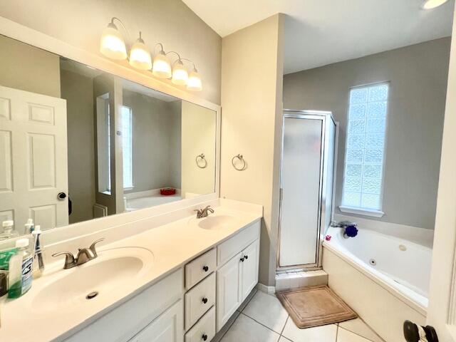 HIDDEN LAKES - Residential Lease