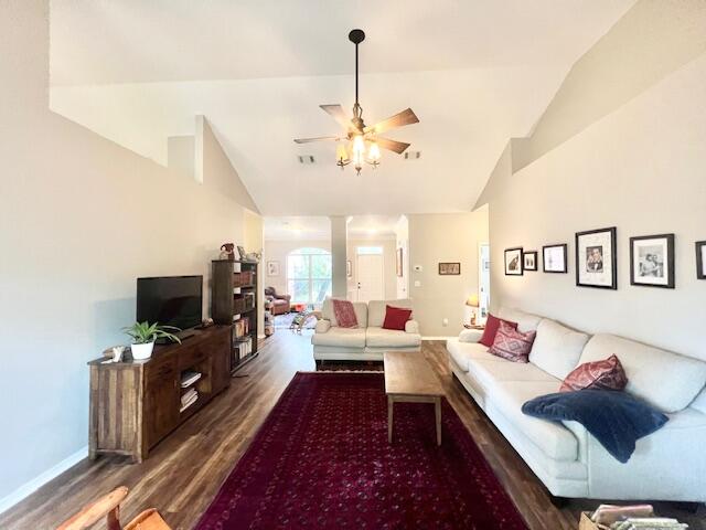 HIDDEN LAKES - Residential Lease