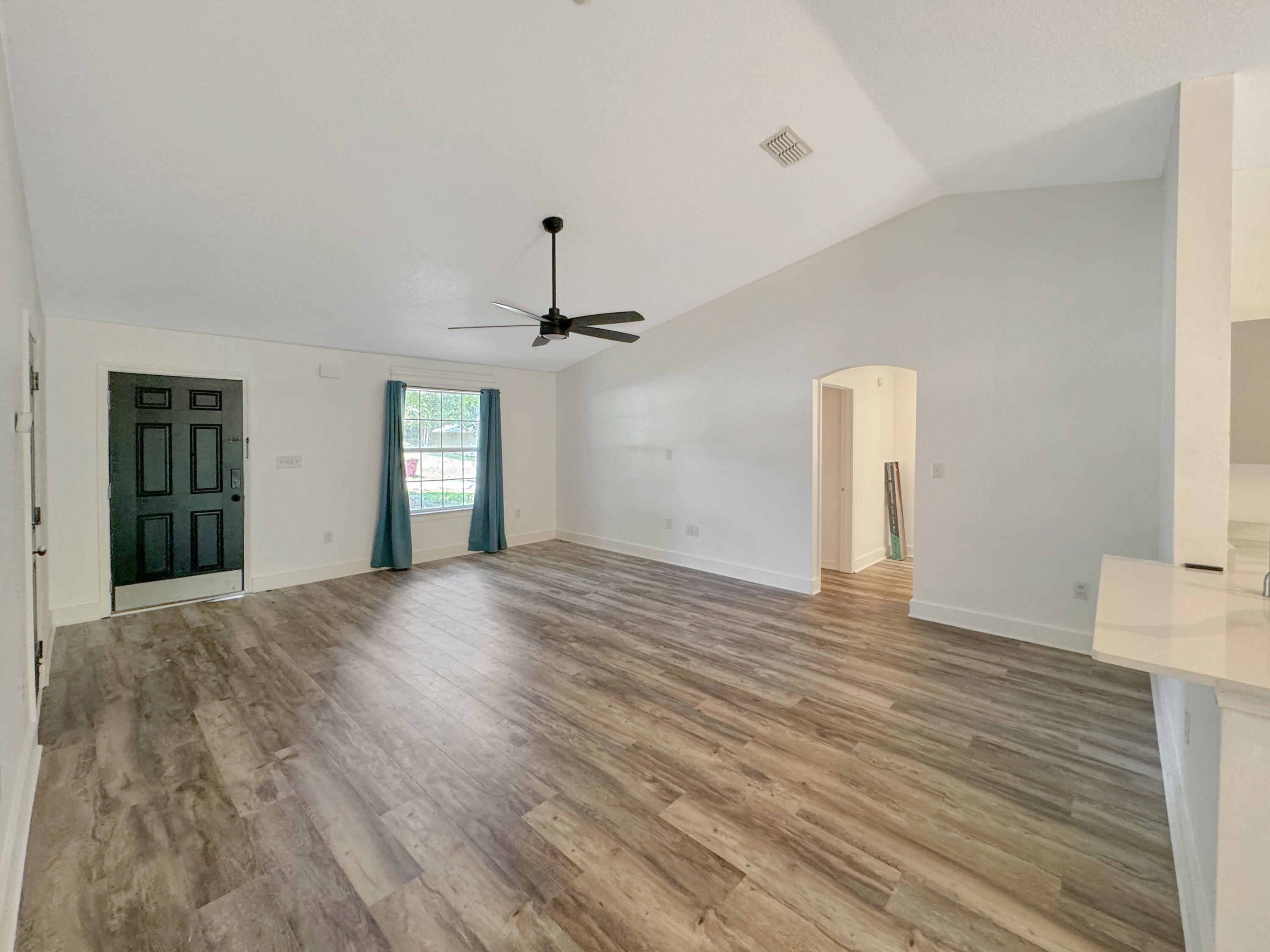 RIDGE CREST PH I - Residential