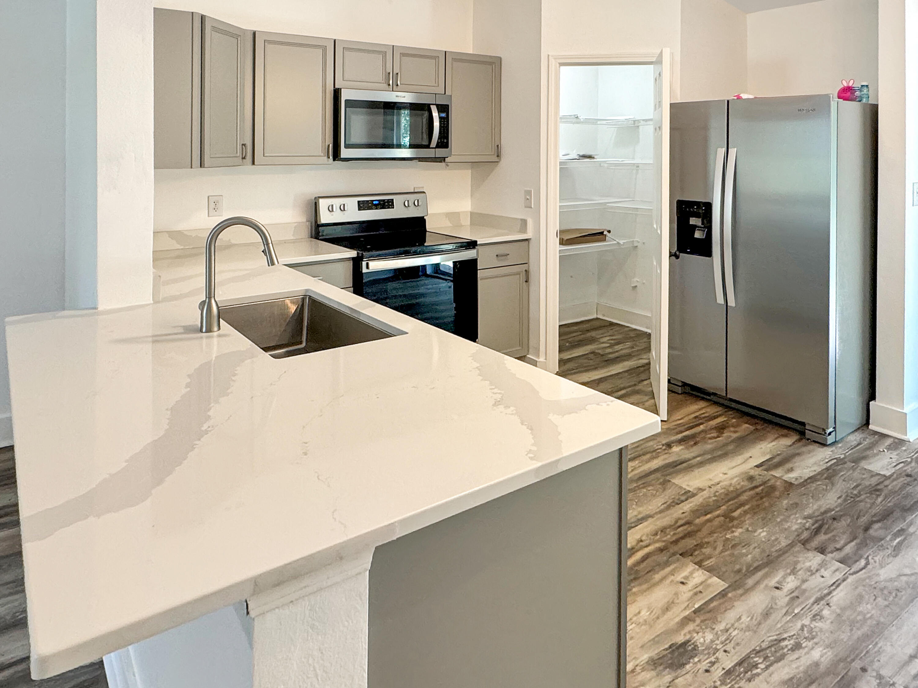 RIDGE CREST PH I - Residential