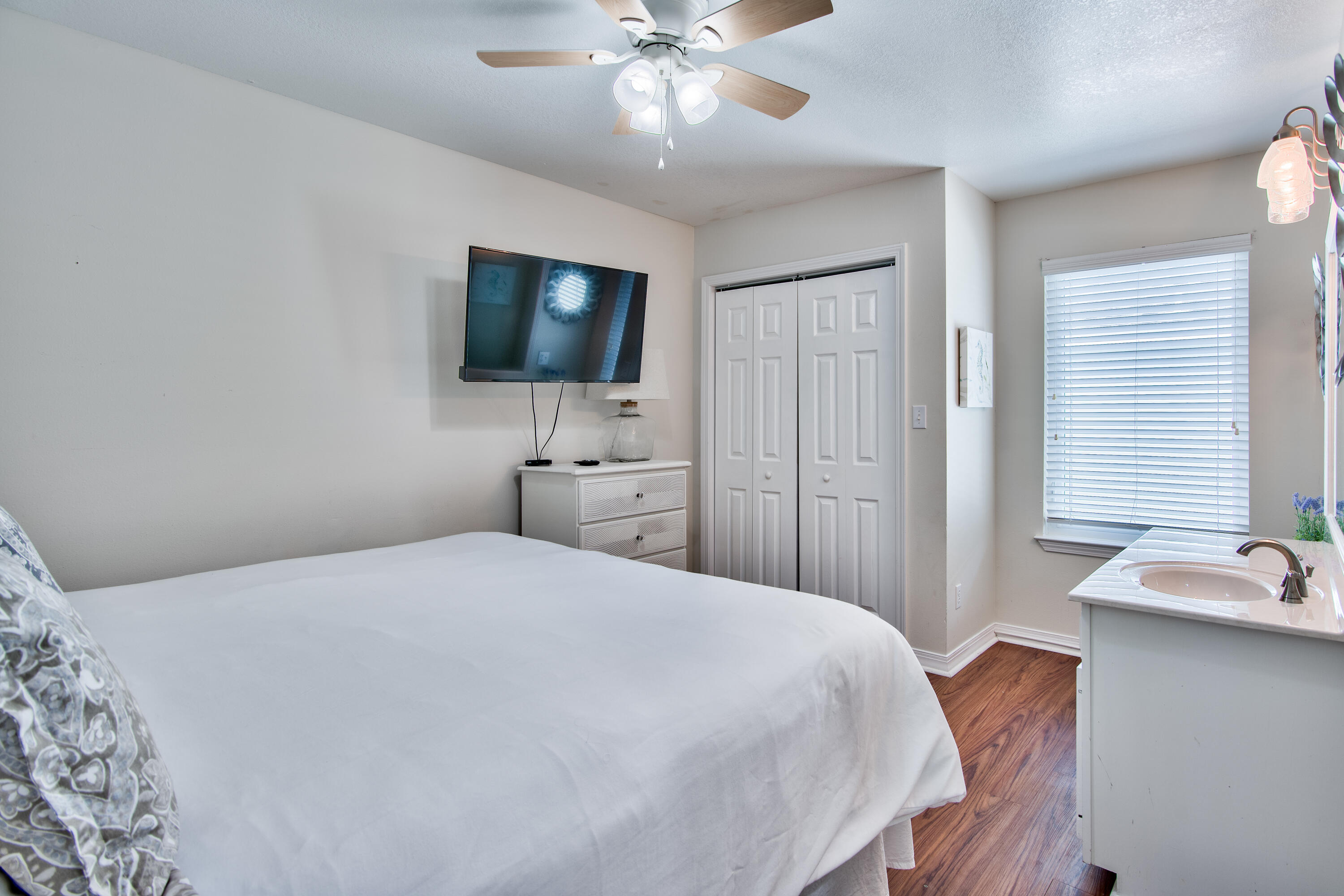 PORT OF CALL - Residential