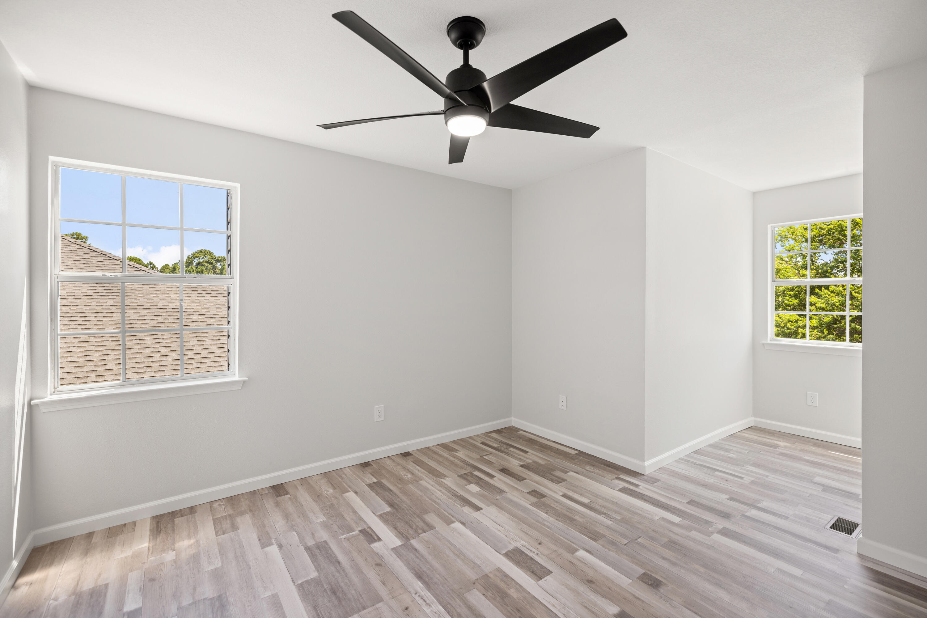 POLYNESIAN ISLANDS - Residential