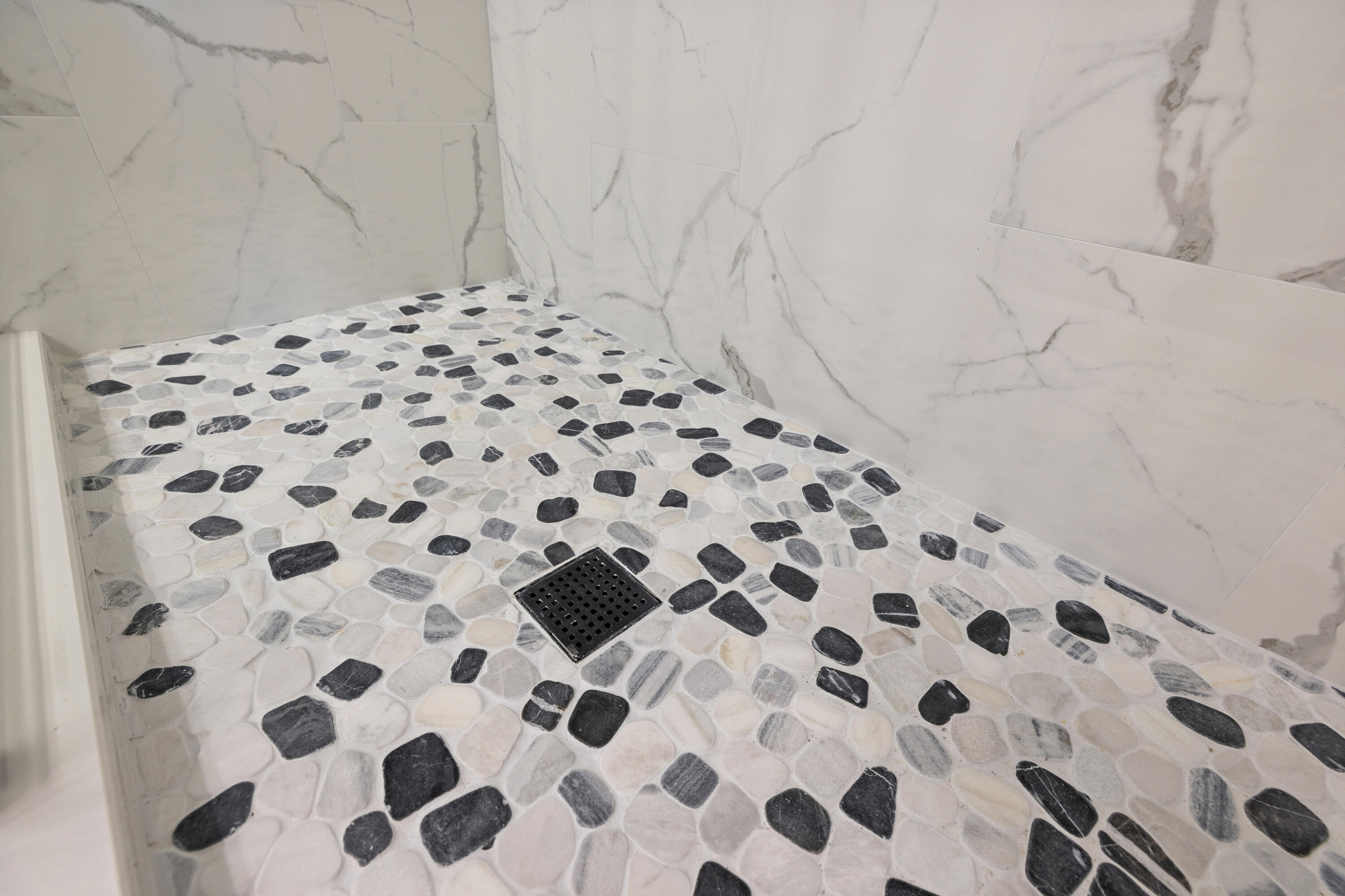 POLYNESIAN ISLANDS - Residential