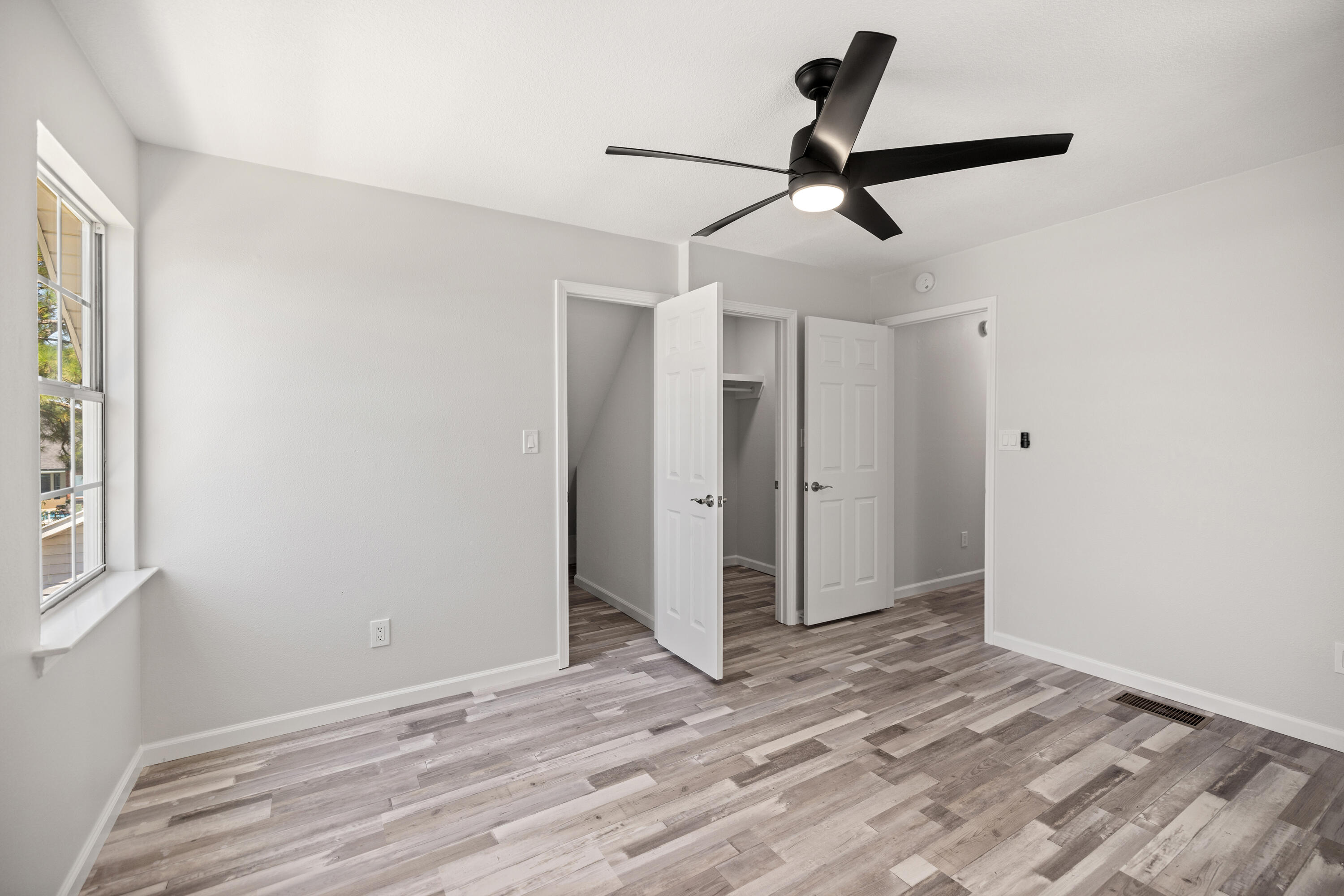 POLYNESIAN ISLANDS - Residential