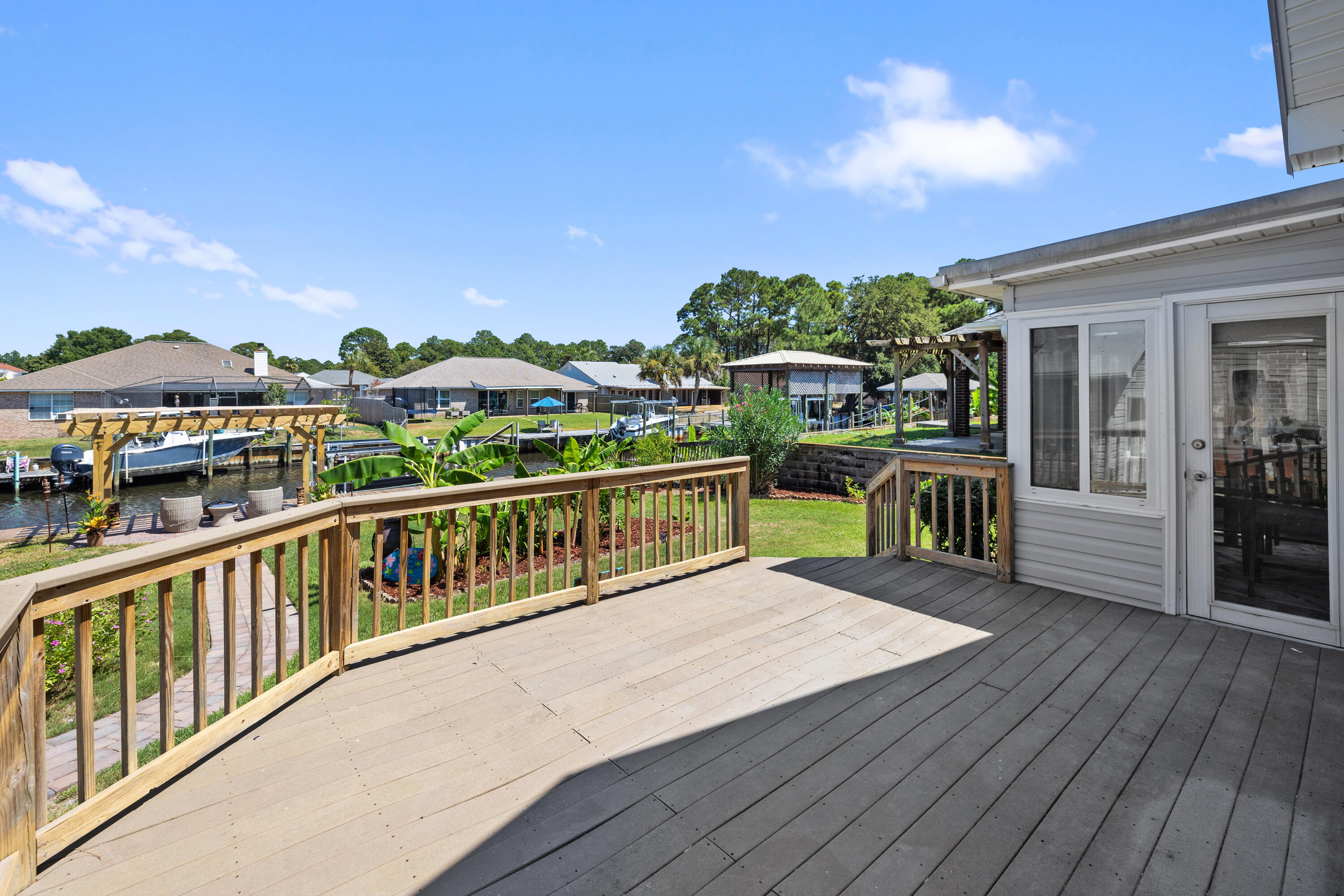 POLYNESIAN ISLANDS - Residential