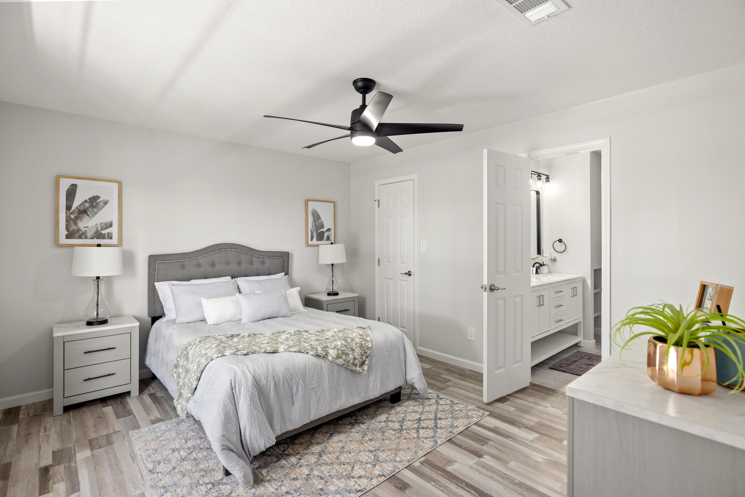 POLYNESIAN ISLANDS - Residential