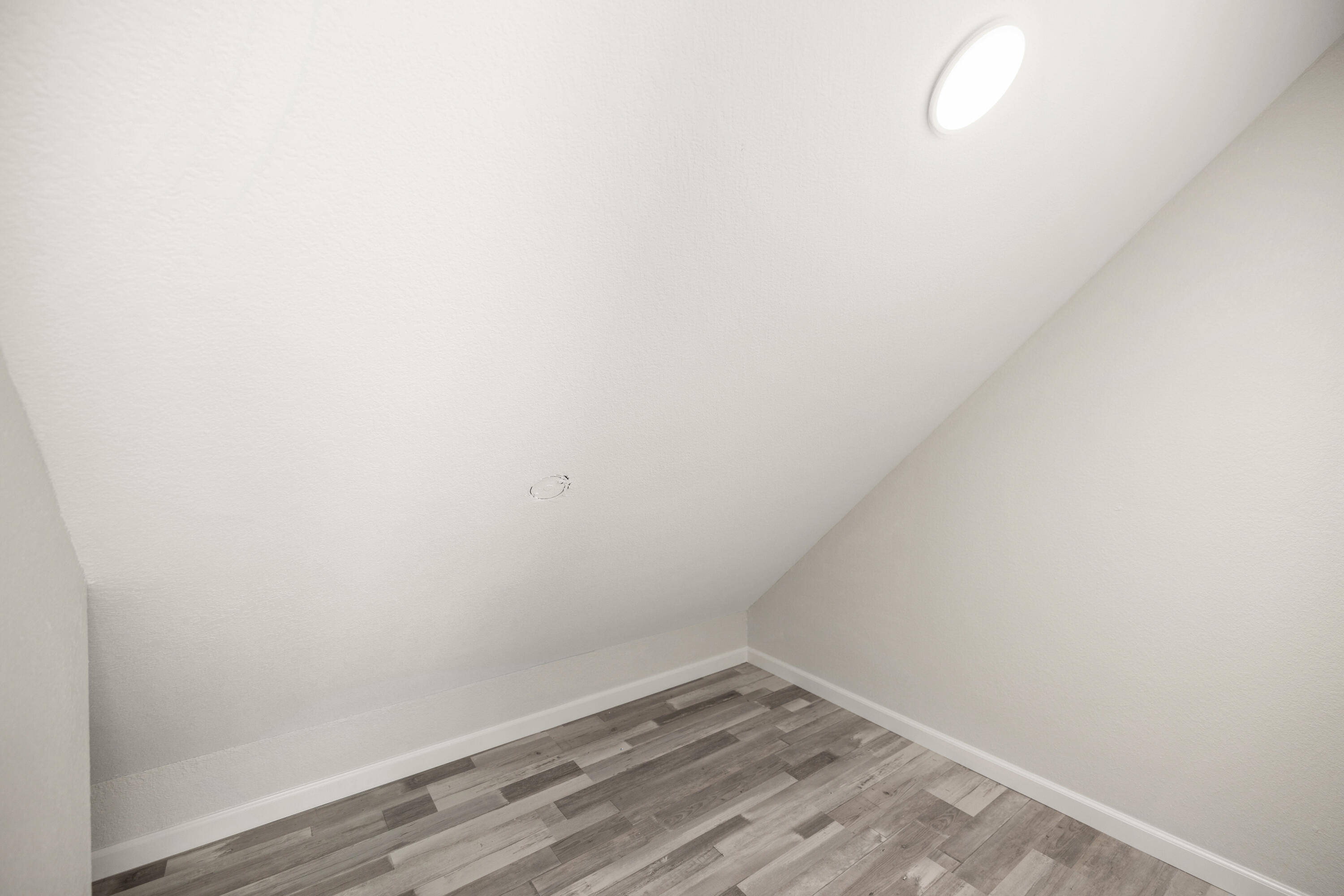 POLYNESIAN ISLANDS - Residential