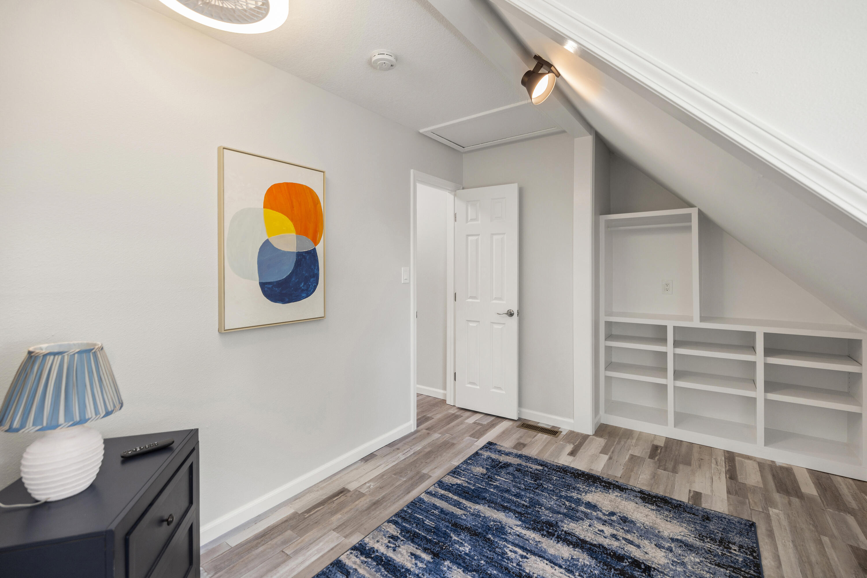 POLYNESIAN ISLANDS - Residential