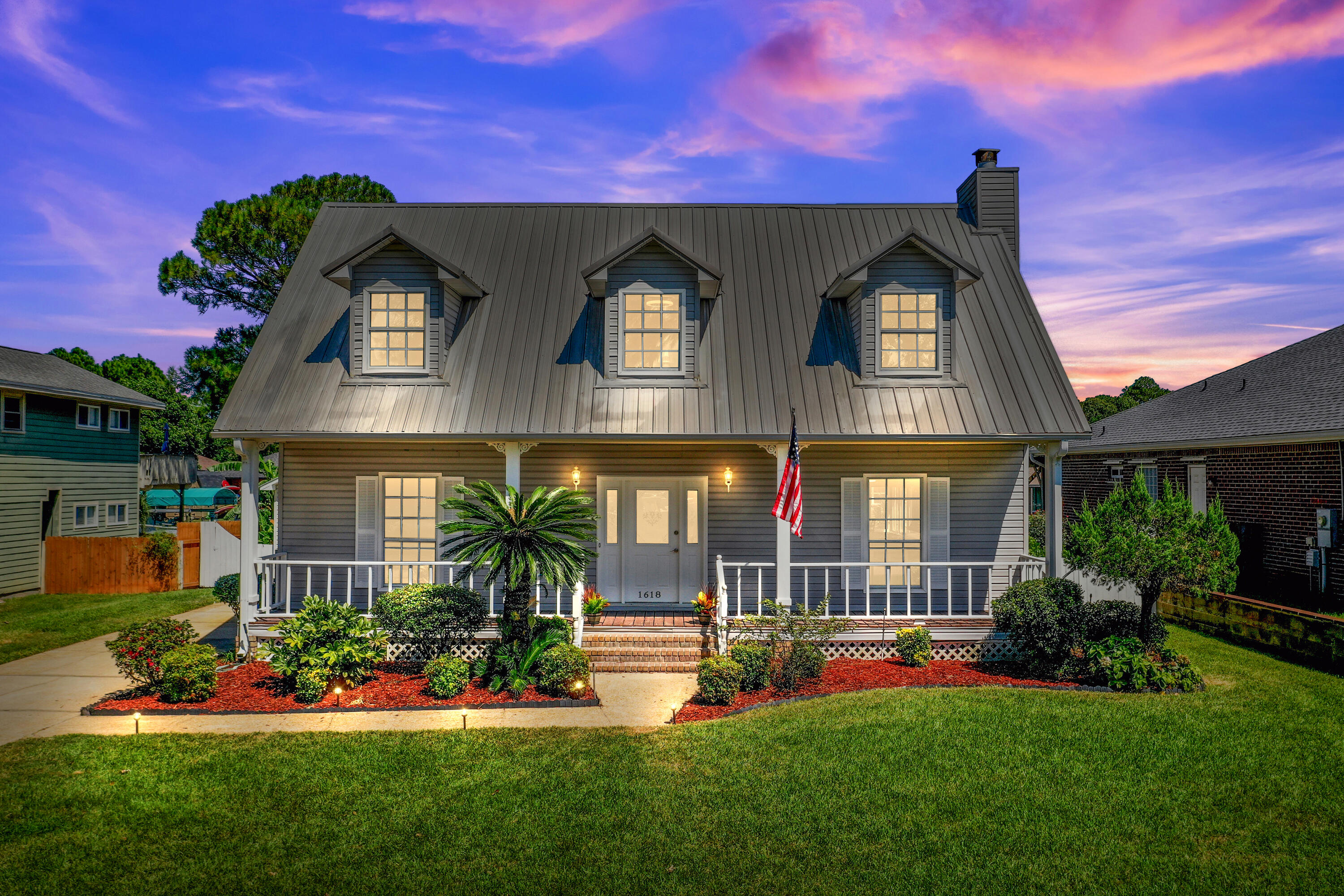 POLYNESIAN ISLANDS - Residential