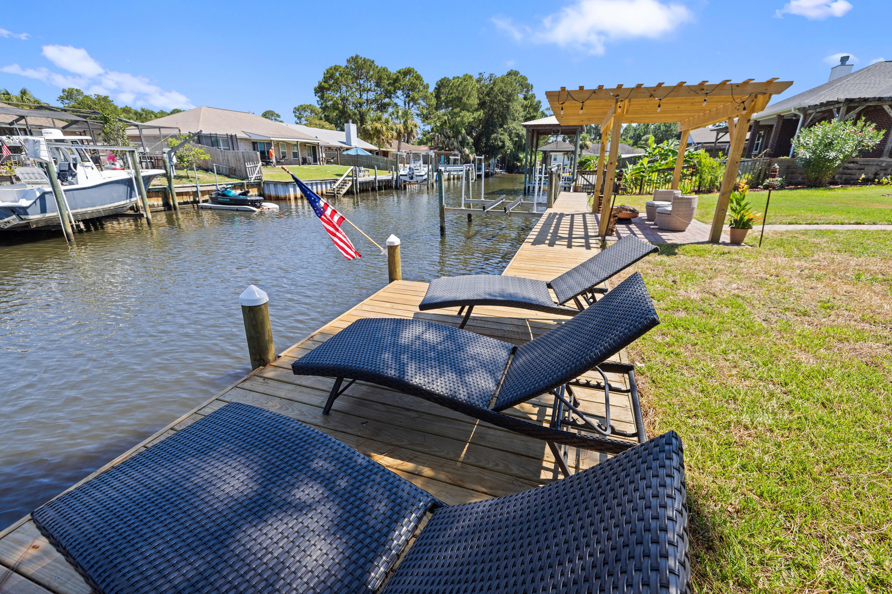 POLYNESIAN ISLANDS - Residential